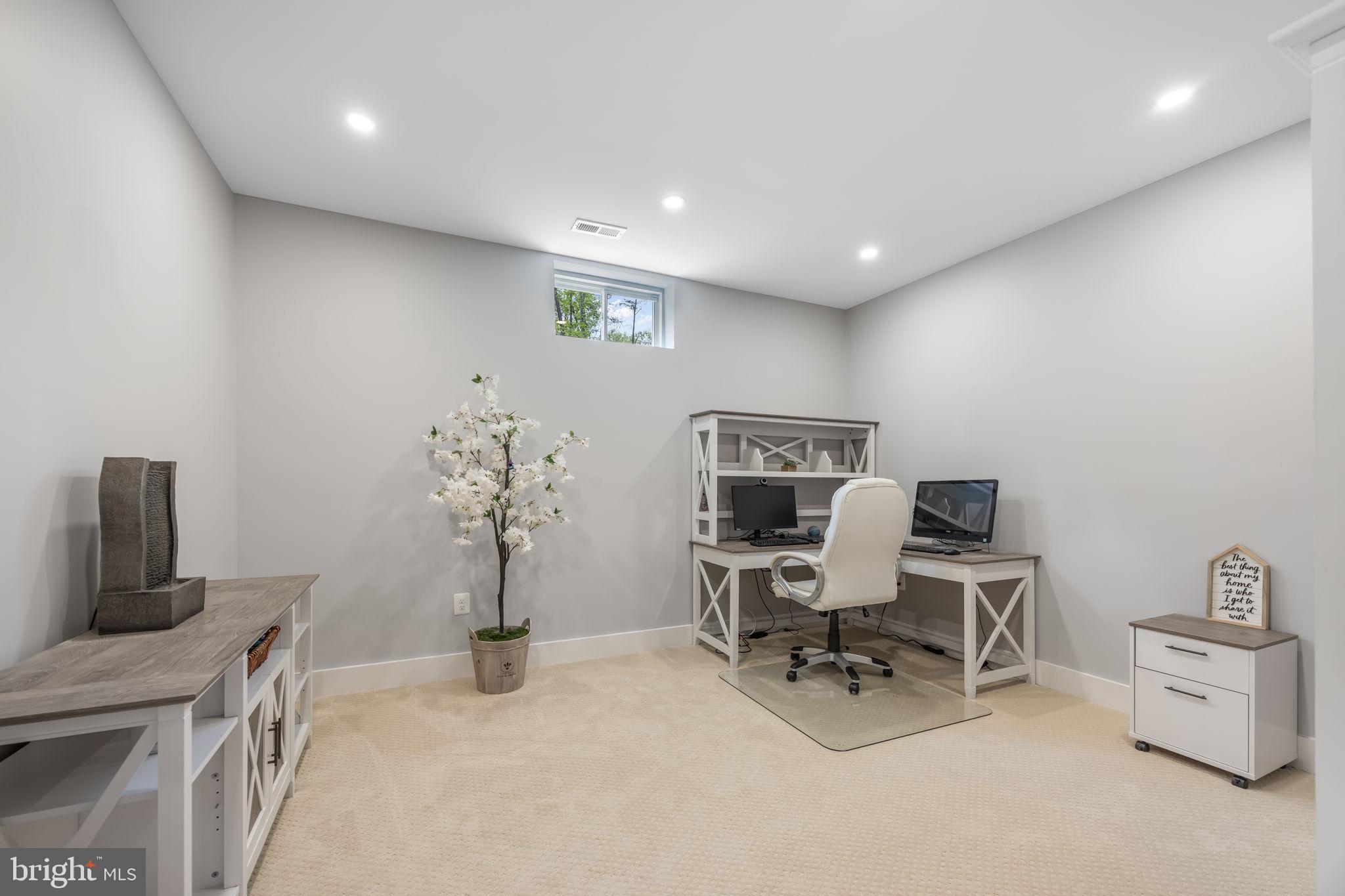 SULLIVAN ESTATES - Residential