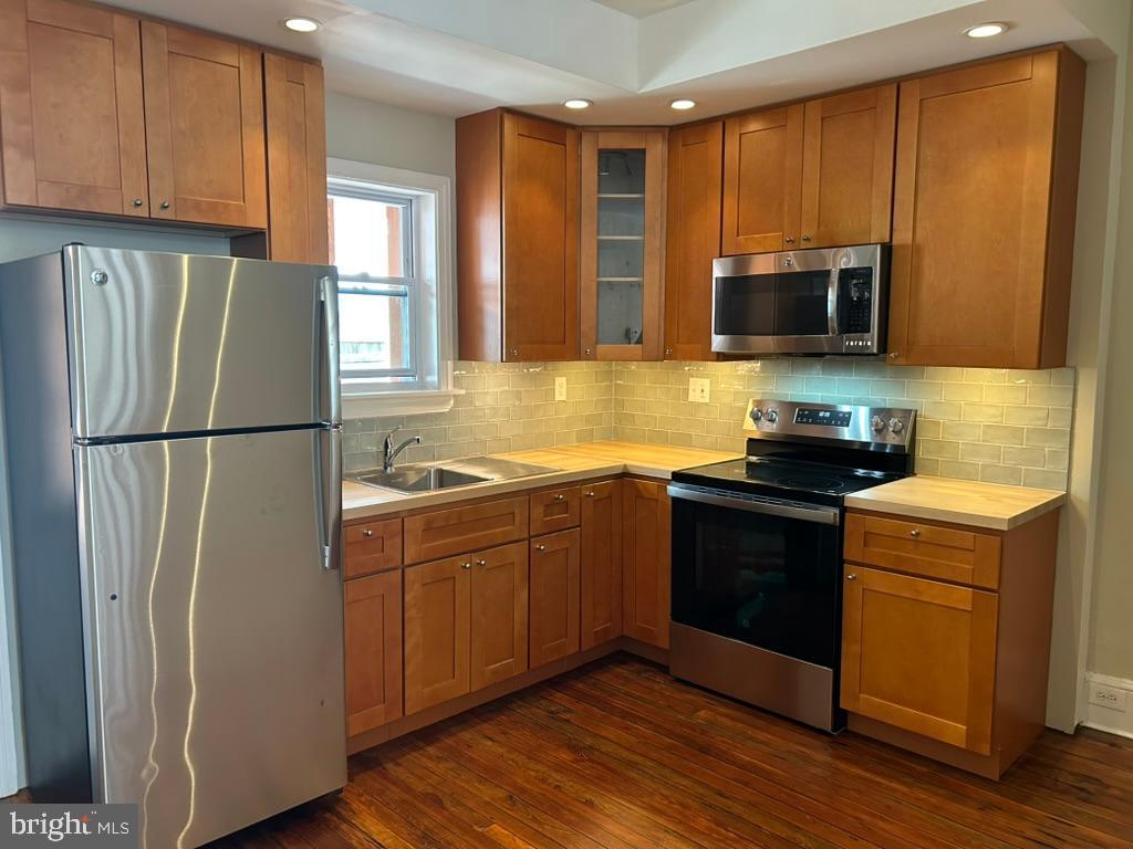 WEST KENSINGTON - Residential