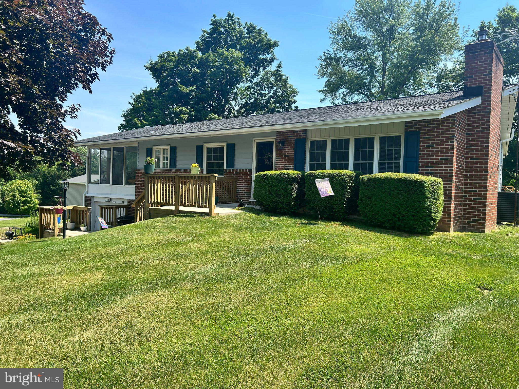 BIRD HILL - Residential