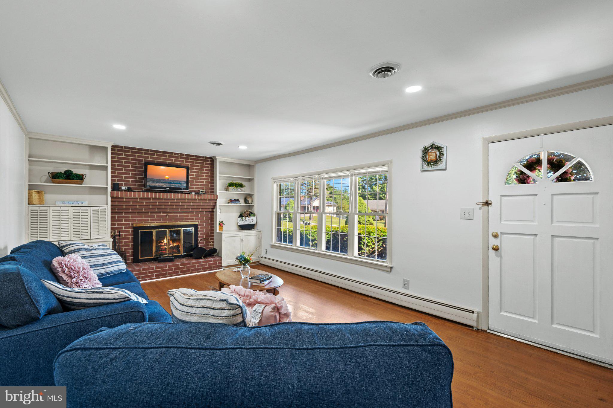 BIRD HILL - Residential