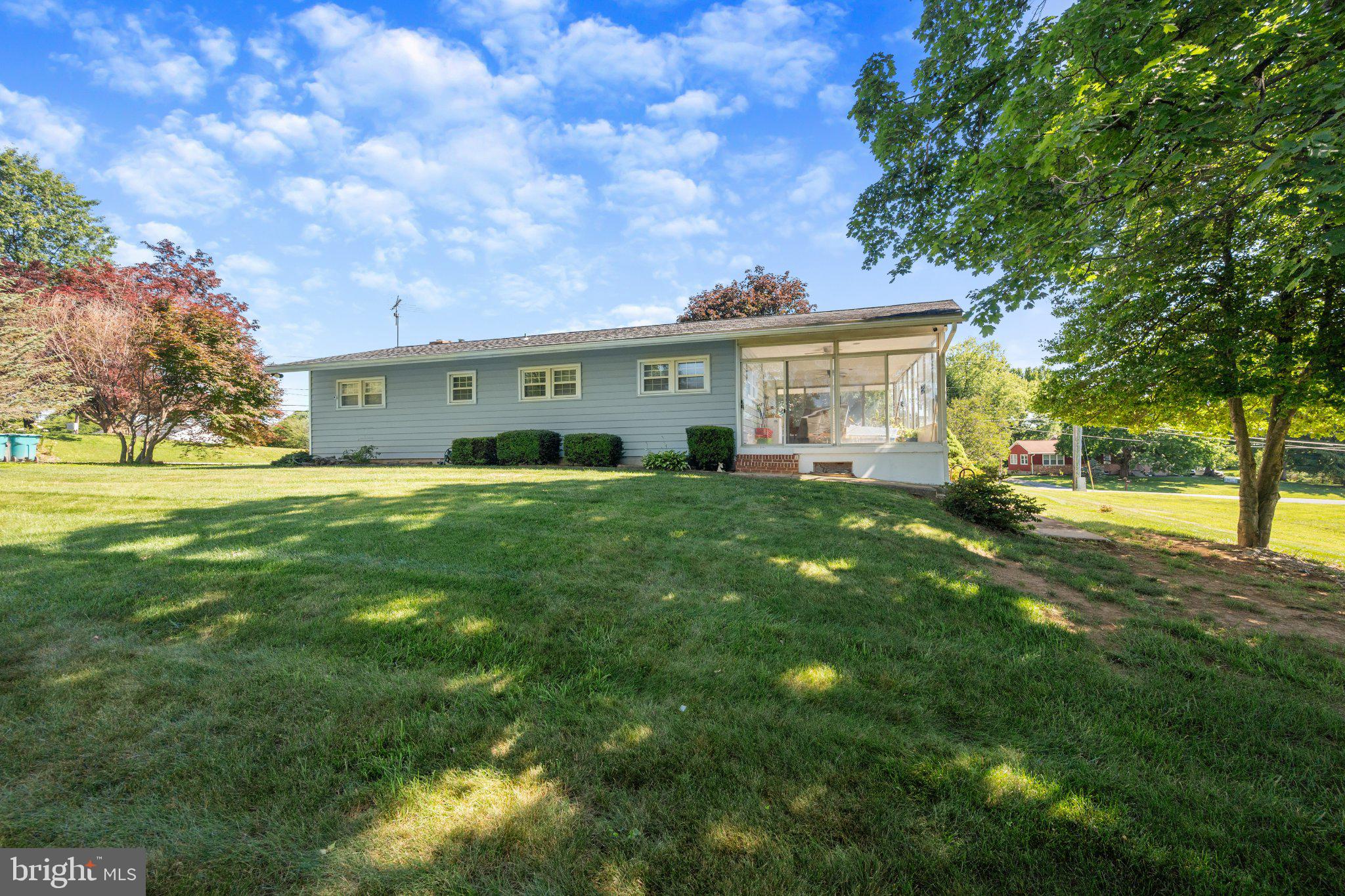 BIRD HILL - Residential