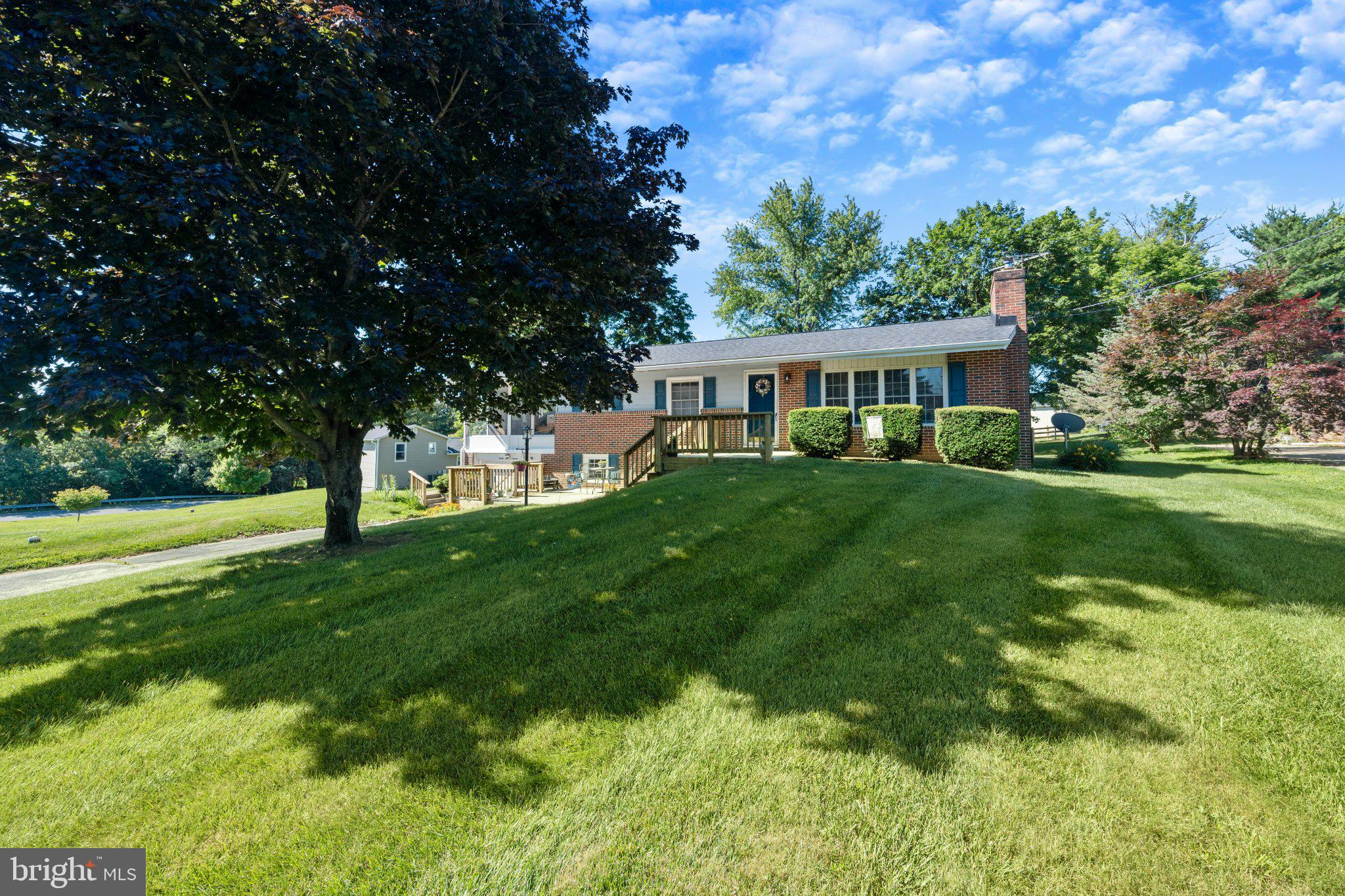 BIRD HILL - Residential