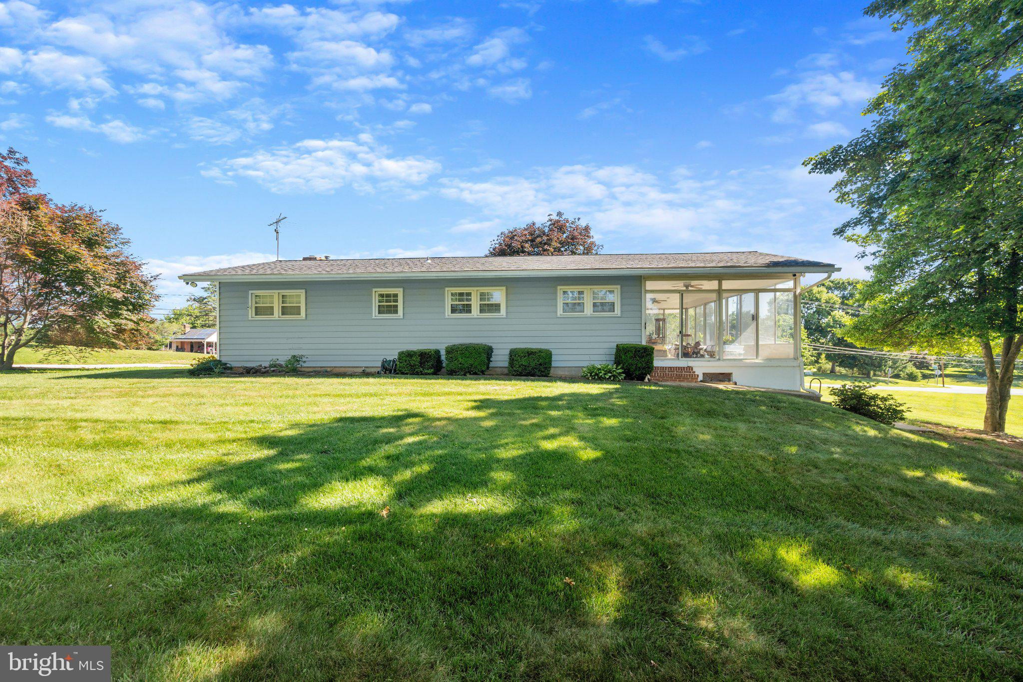 BIRD HILL - Residential