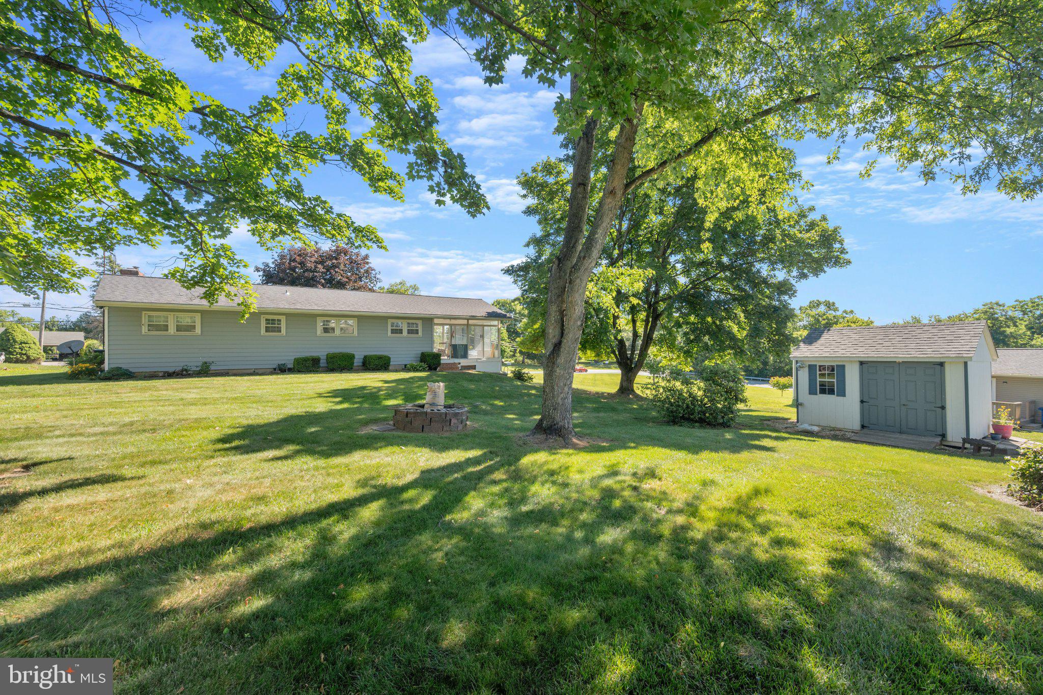 BIRD HILL - Residential