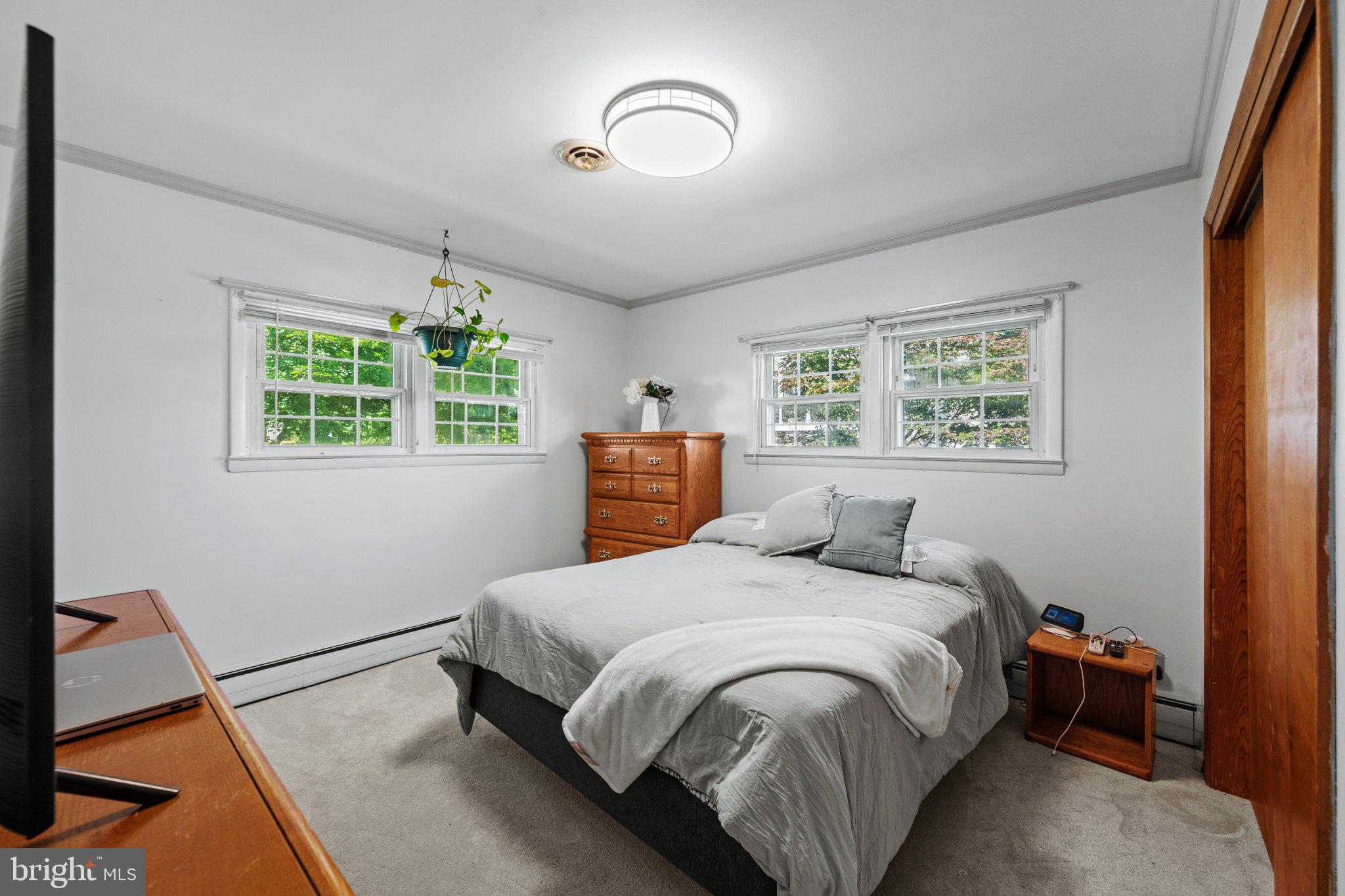 BIRD HILL - Residential