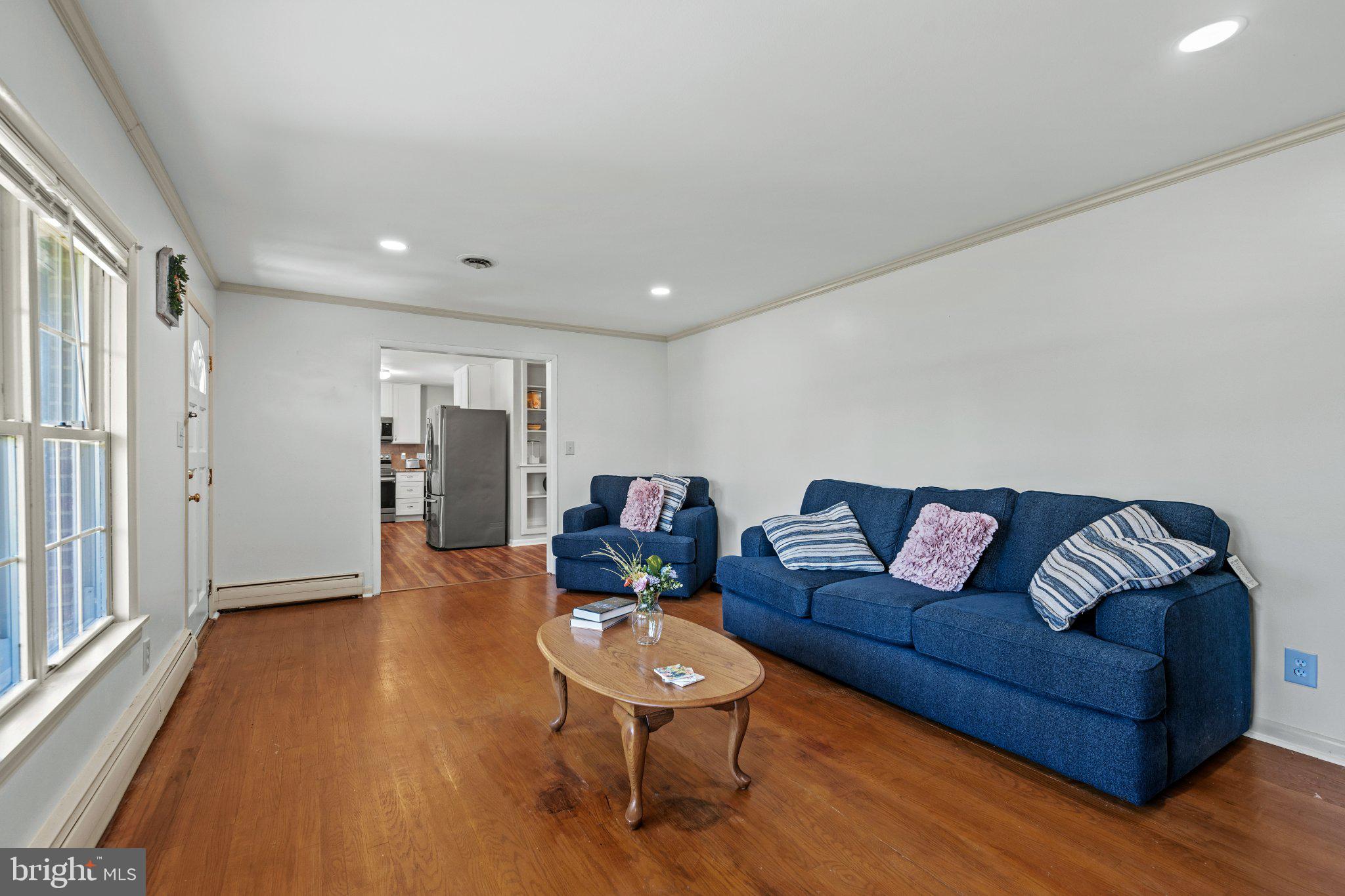 BIRD HILL - Residential