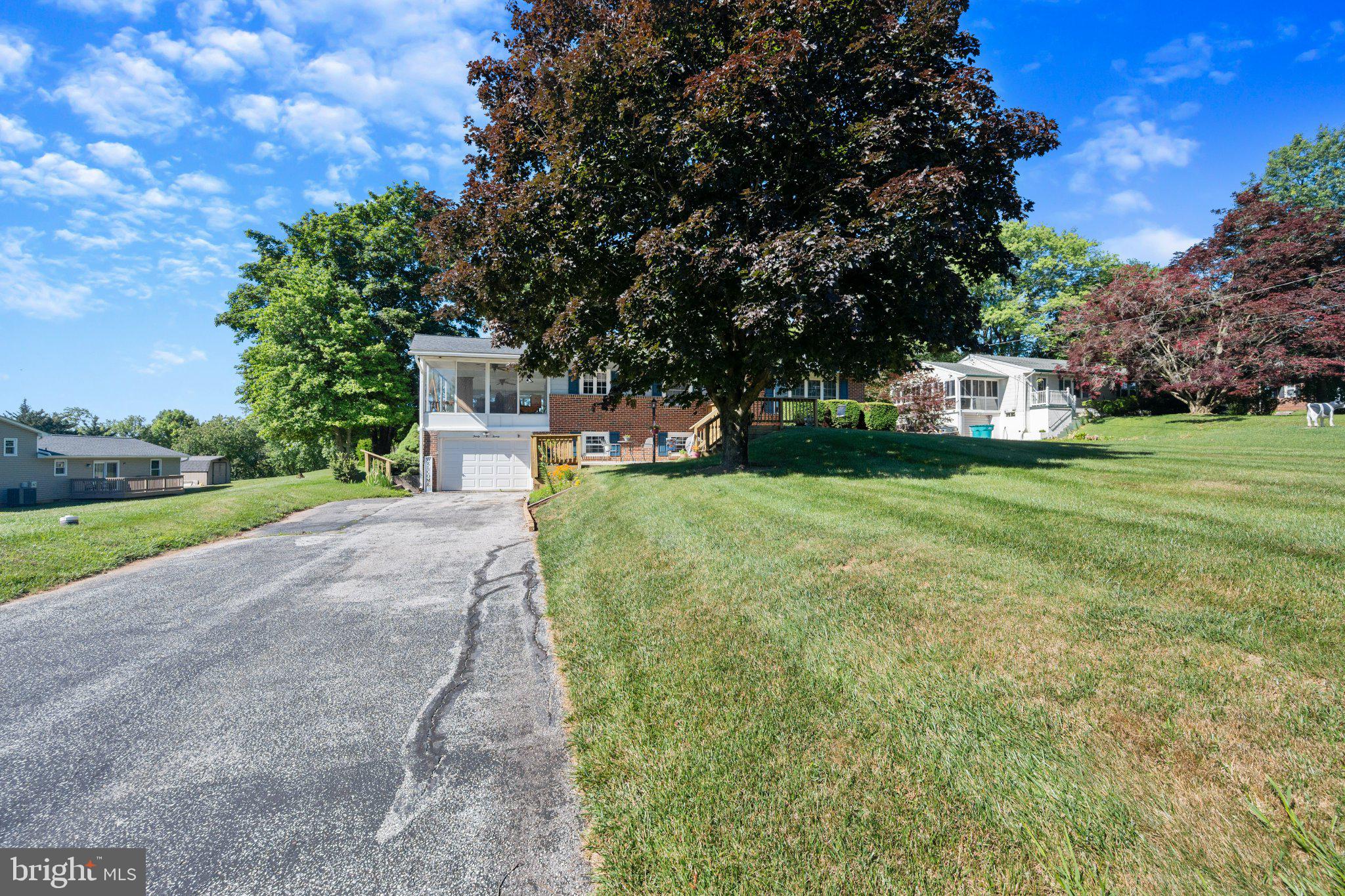 BIRD HILL - Residential