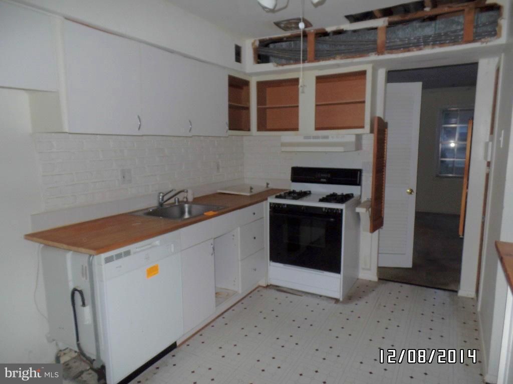 KINGSWOOD CONDOMINIUM - Residential