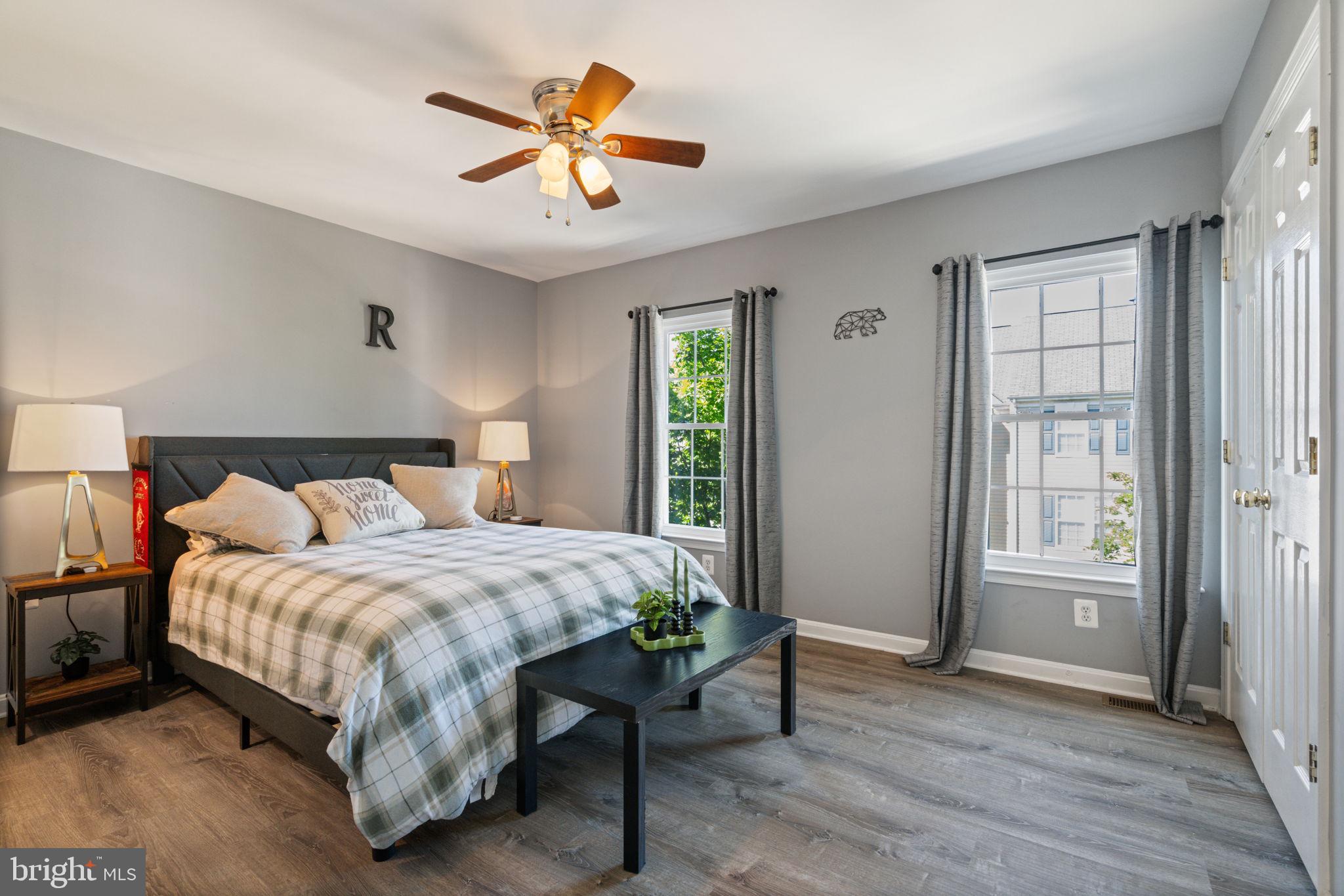 PARKSIDE AT DULLES - Residential