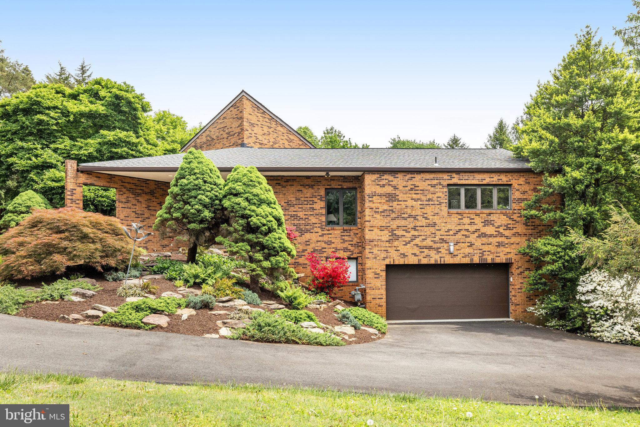 WINDY HILL - Residential