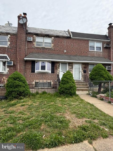 Excellent rental income property.  Excellent tenant been renting for the past 3 plus years. 3 rooms plus one option bedroom in the basement. Large master bedroom with a lot of storage, ceiling fans, open living room, dining room, and kitchen and an exit to the rear deck. The finished basement and two Full Bath. The laundry room exits to the private 2 car driveway. The rear of this home is a great distance from the homes on the next street.