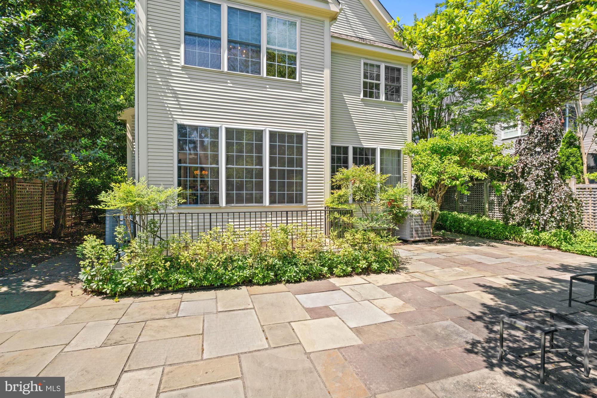 BEVERLY MANOR - Residential
