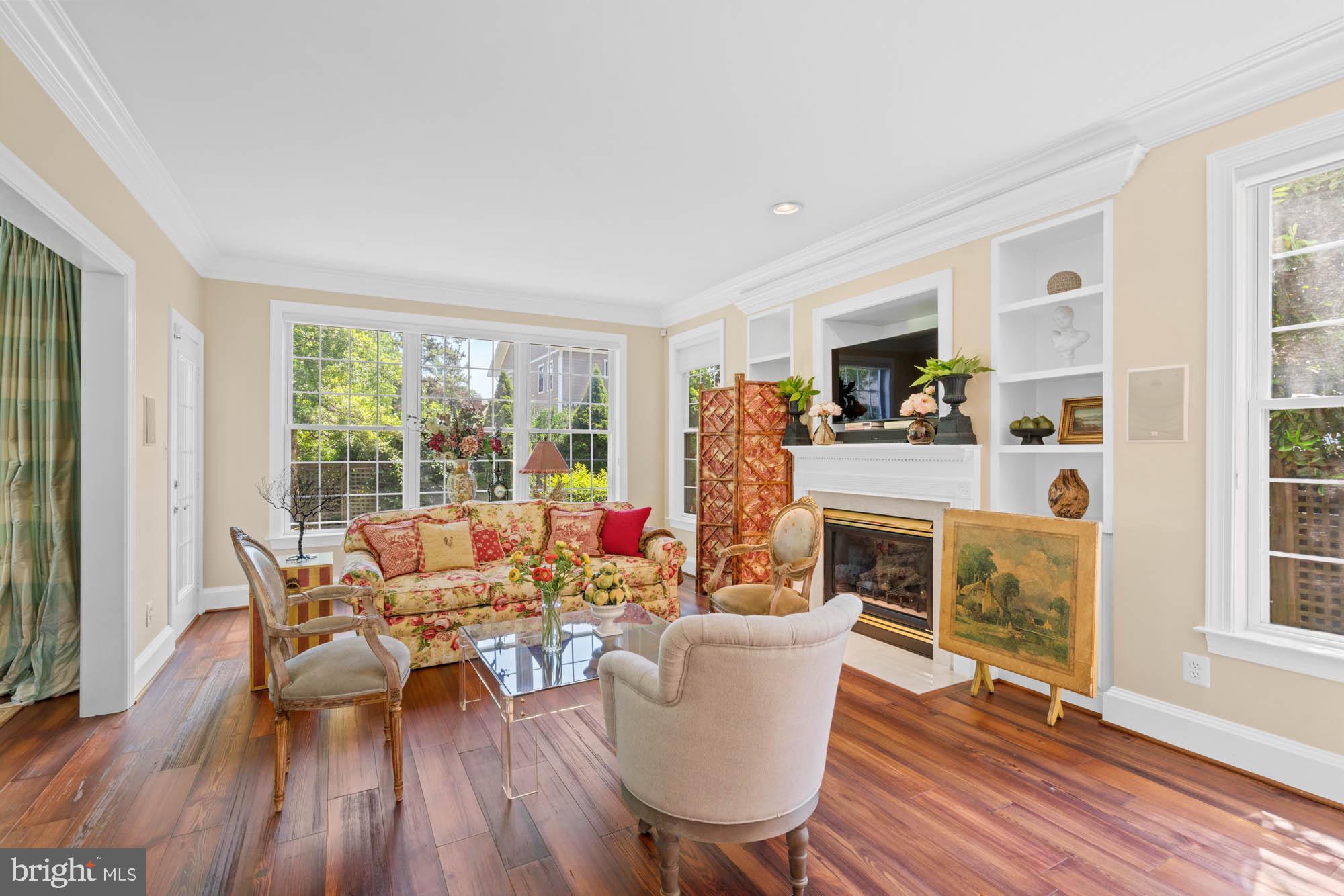 BEVERLY MANOR - Residential