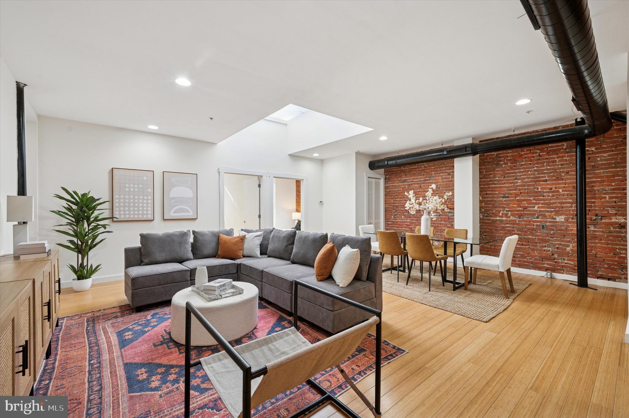 OLD CITY - Residential