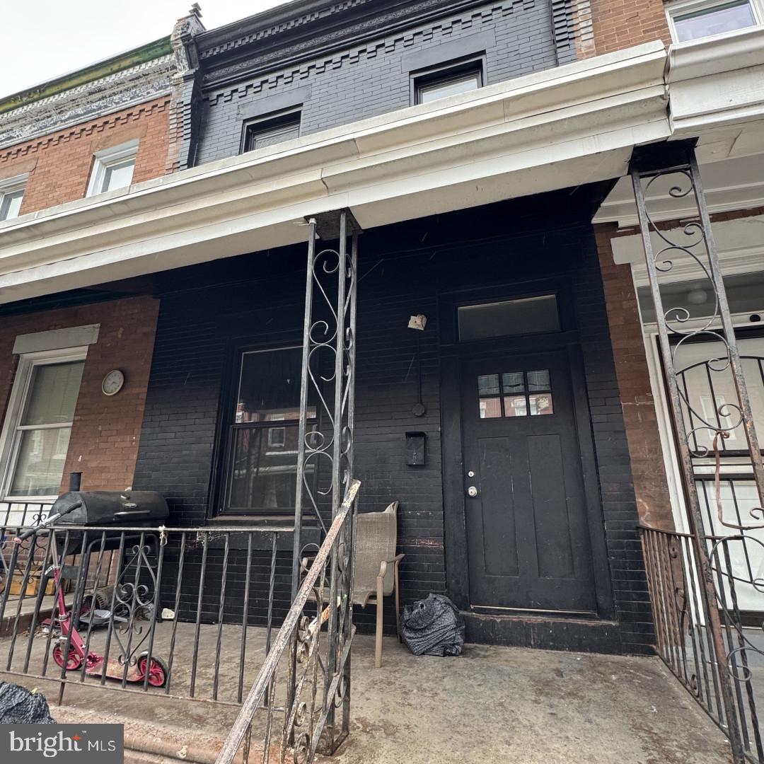 Welcome to 2149 West Grange Avenue Philadelphia, PA. Conveniently located close to Lasalle University a prime location excellent potential whether you are a homeowner or investor this property will suit your needs. 3 bedrooms and one full bathroom on 2nd floor. Full size unfinished basement with laundry hookup and for storage. Don't miss your chance to own this single-family home in Philadelphia, PA its ready for your finishing touches TLC - schedule a showing today at 2149 West Grange Avenue.