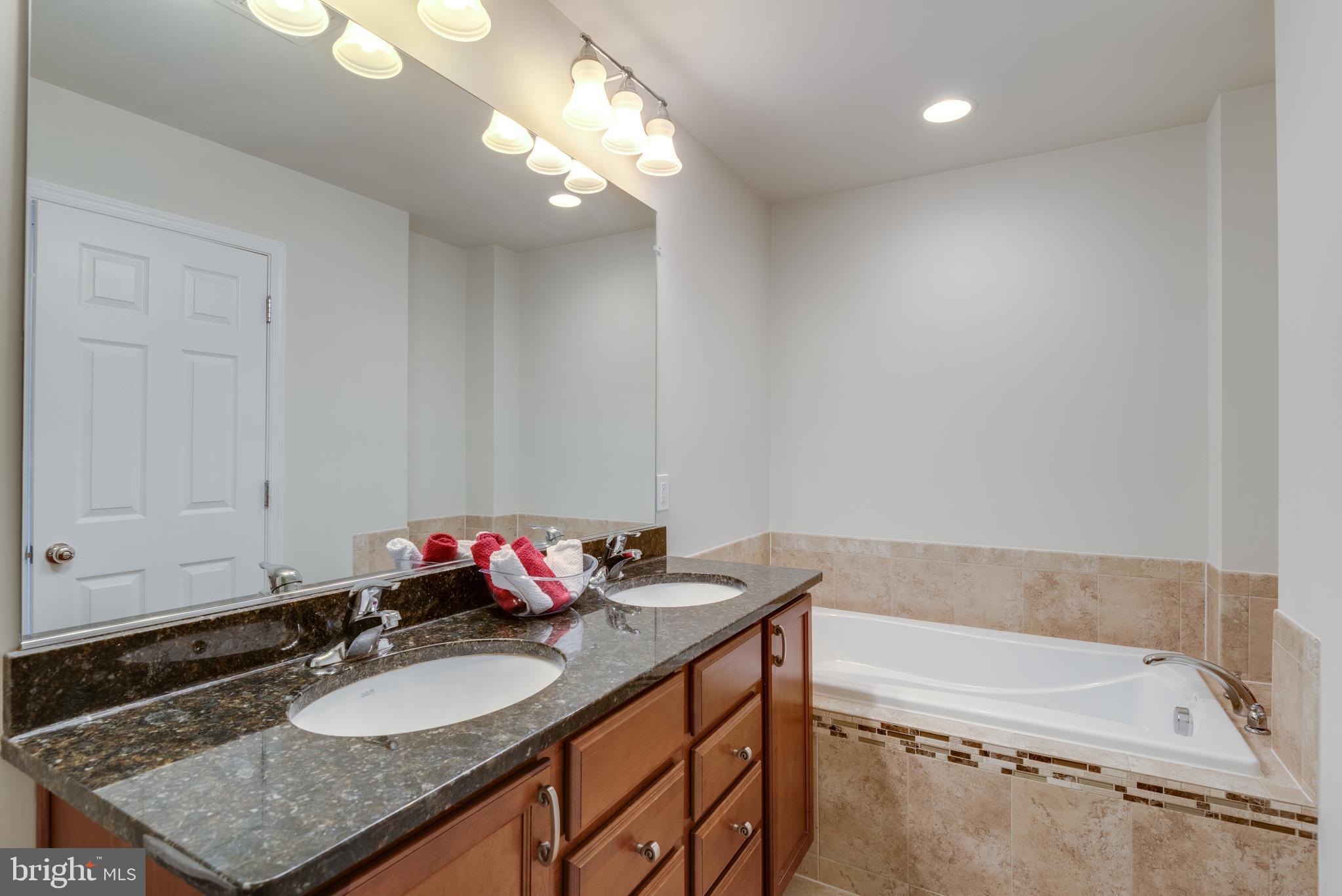 BRAMBLETON LANDBAY 2 - Residential