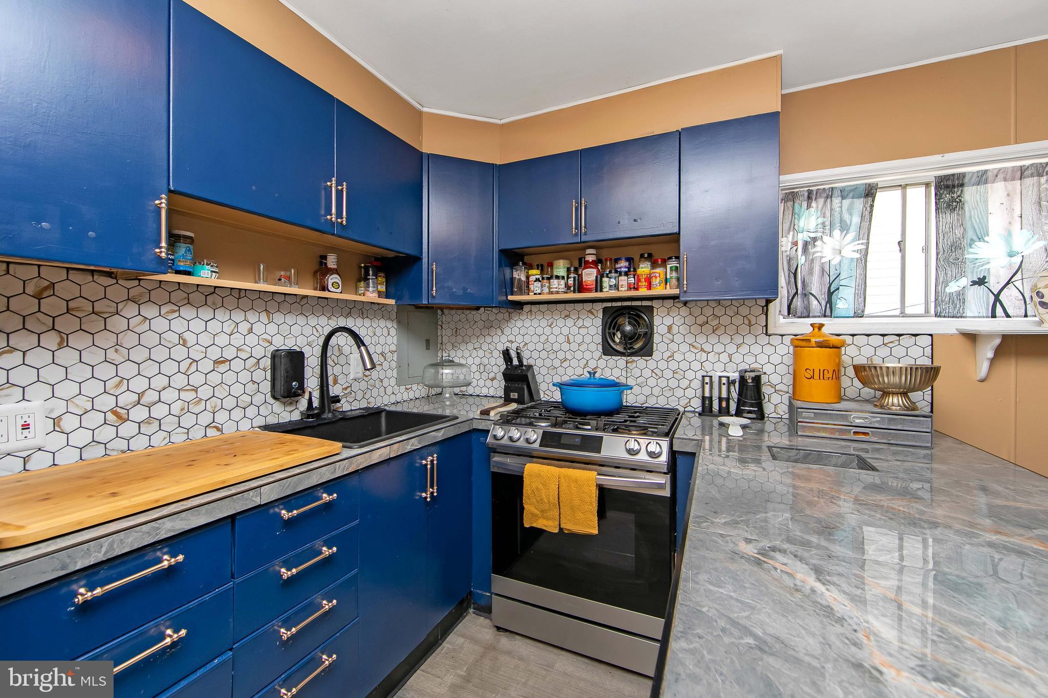 RIDLEY FARMS - Residential