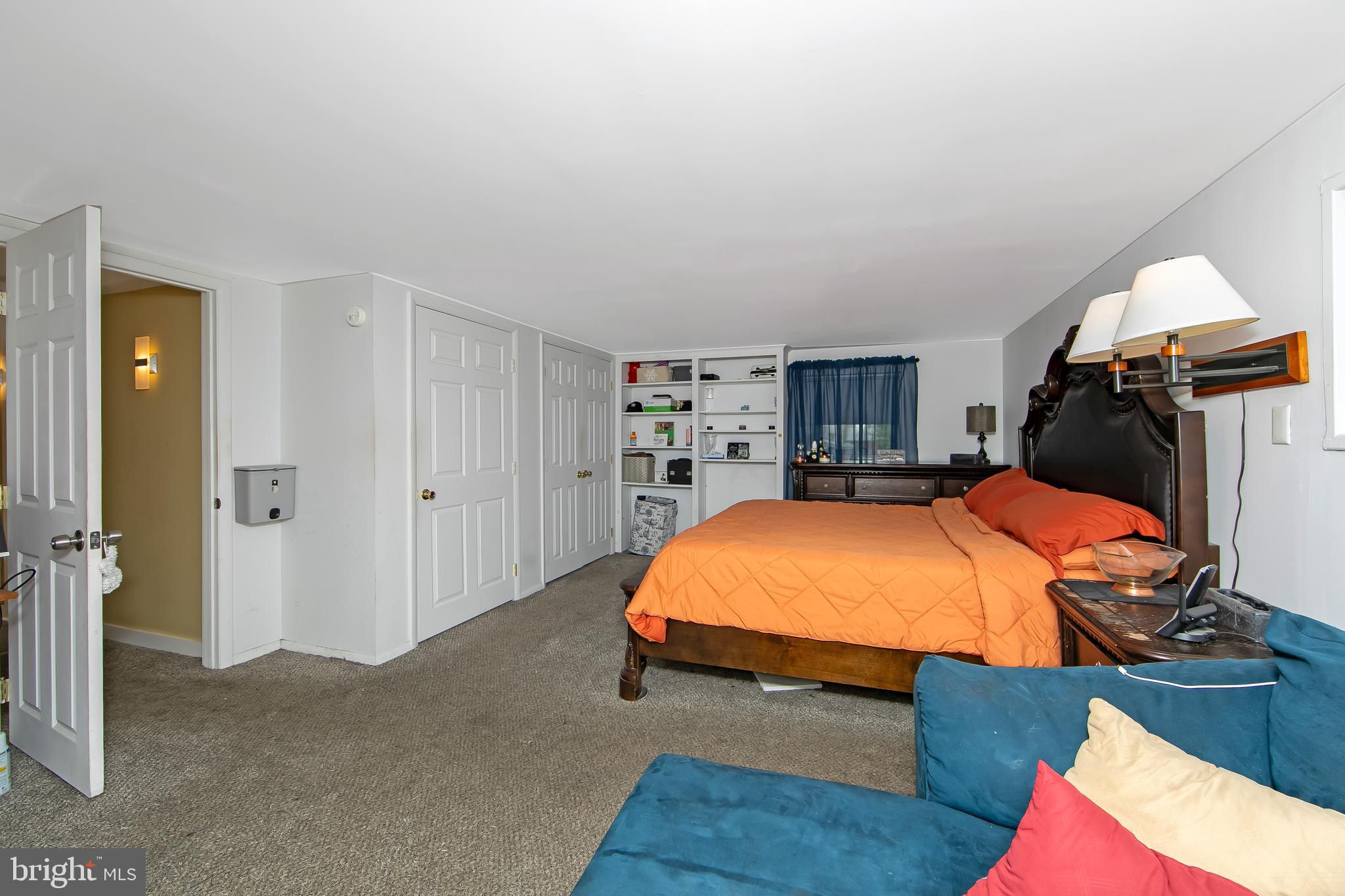RIDLEY FARMS - Residential