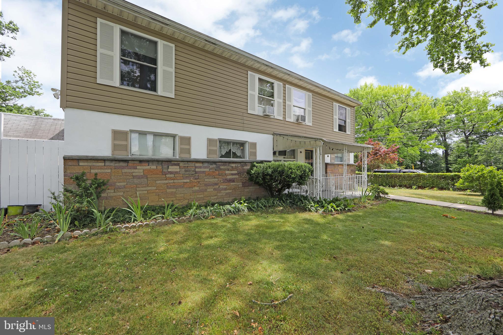 RIDLEY FARMS - Residential