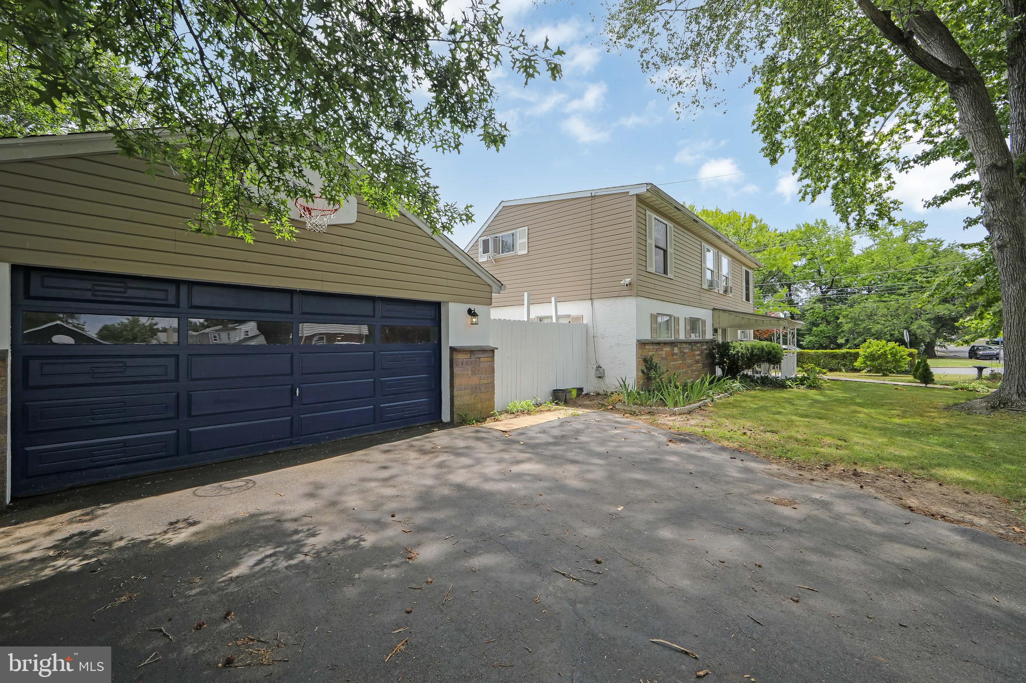 RIDLEY FARMS - Residential