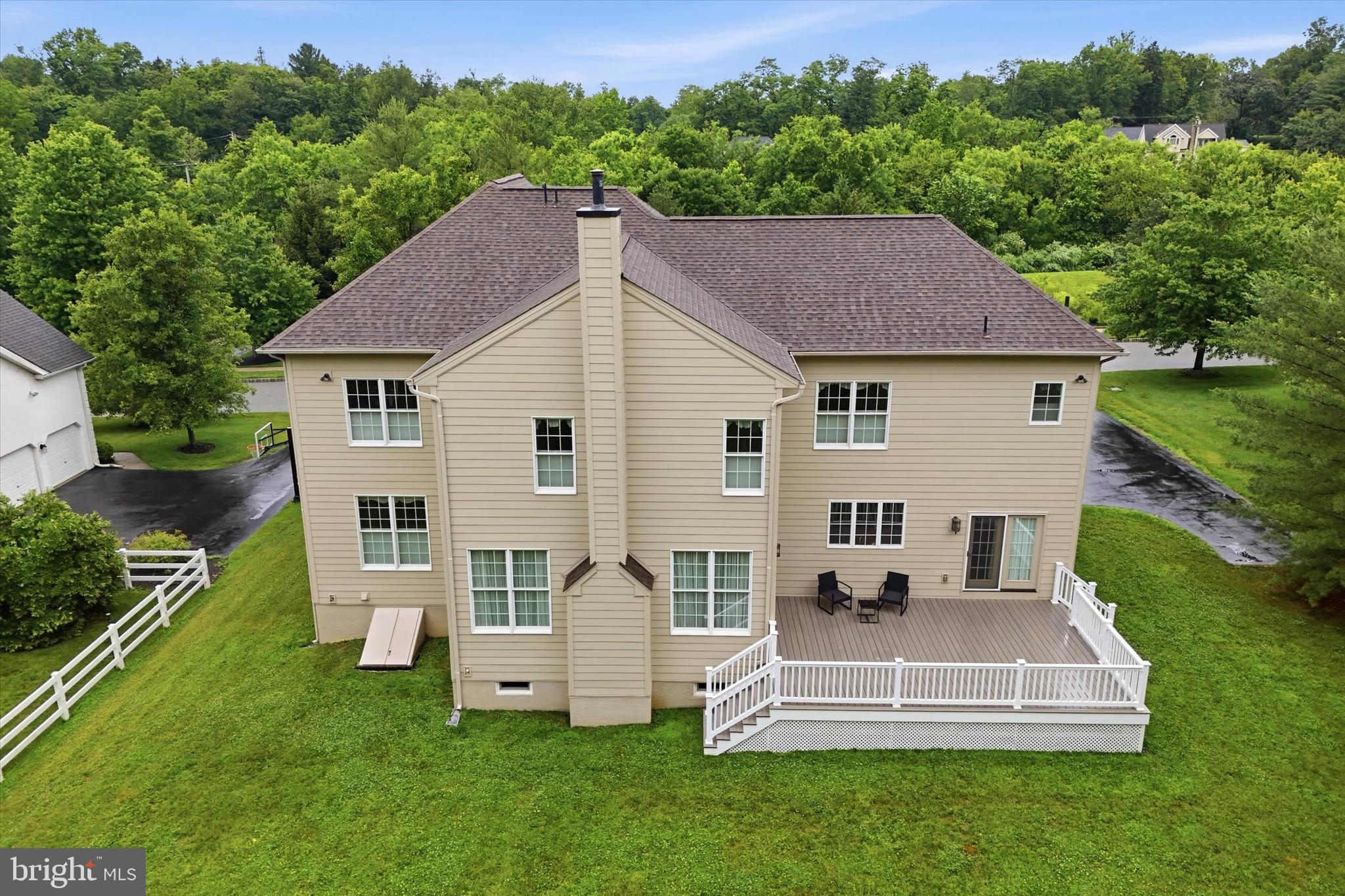 TALL TREES AT THOR - Residential