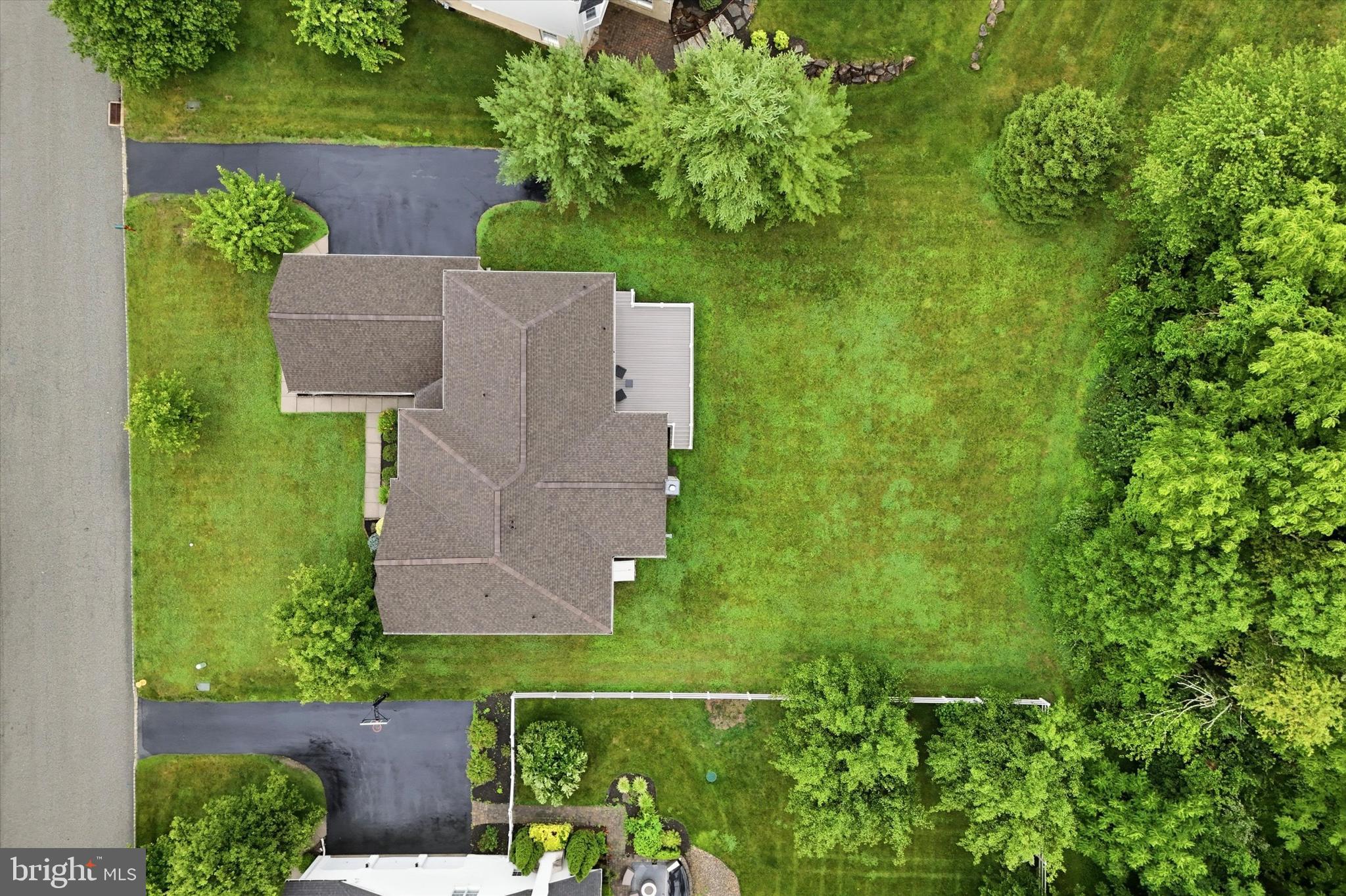 TALL TREES AT THOR - Residential
