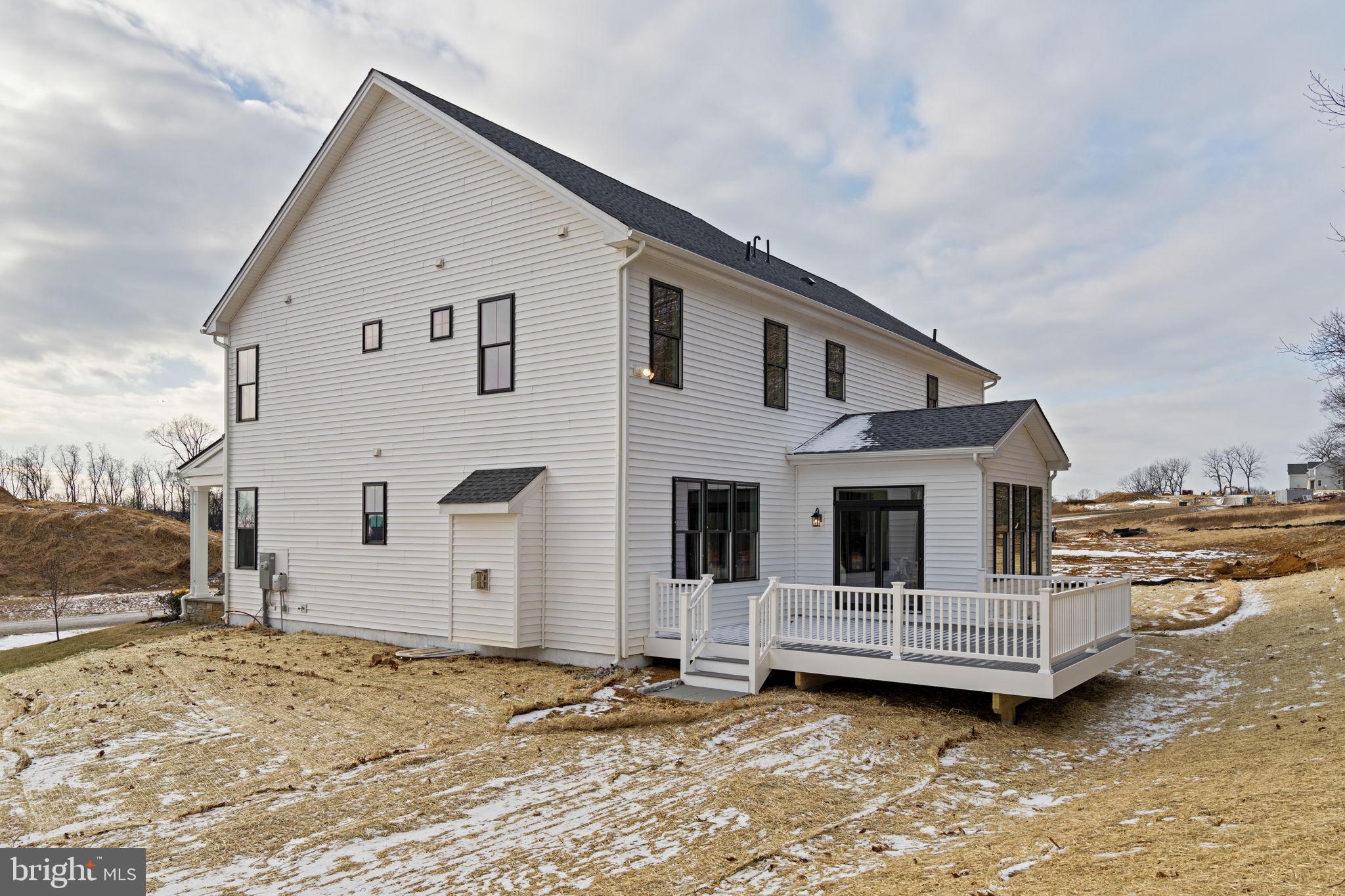 ESTATES AT STONECLIFF - Residential