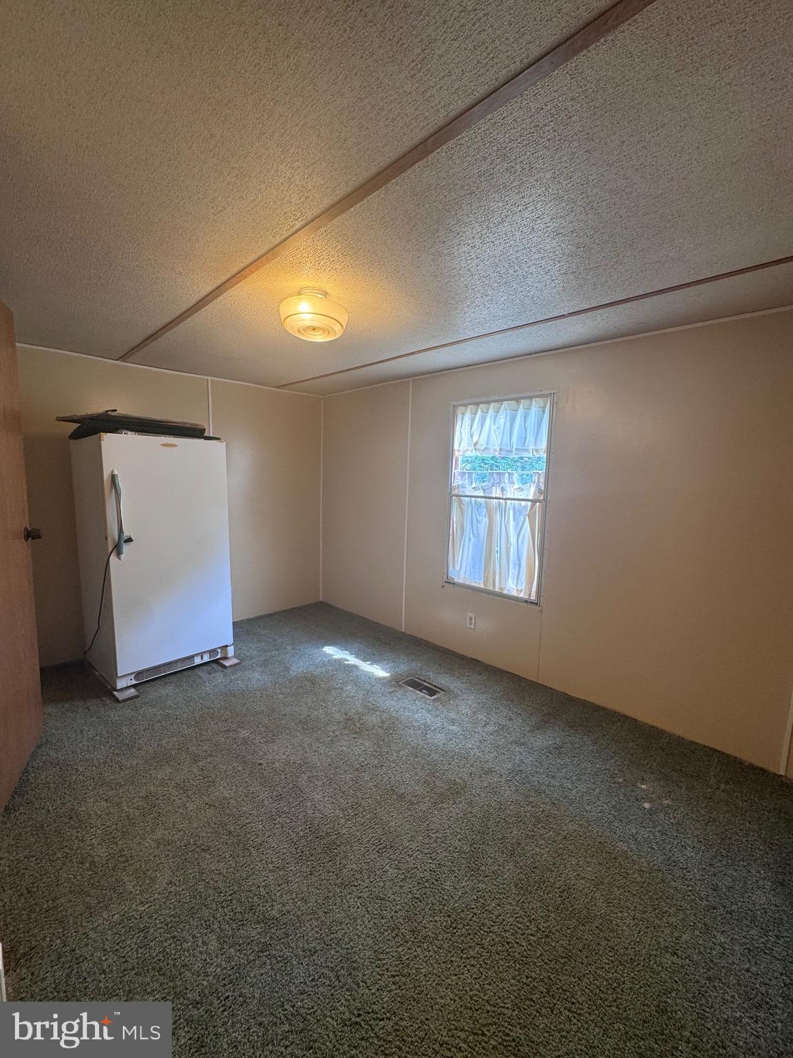 LISA LAKE MBH PARK - Residential
