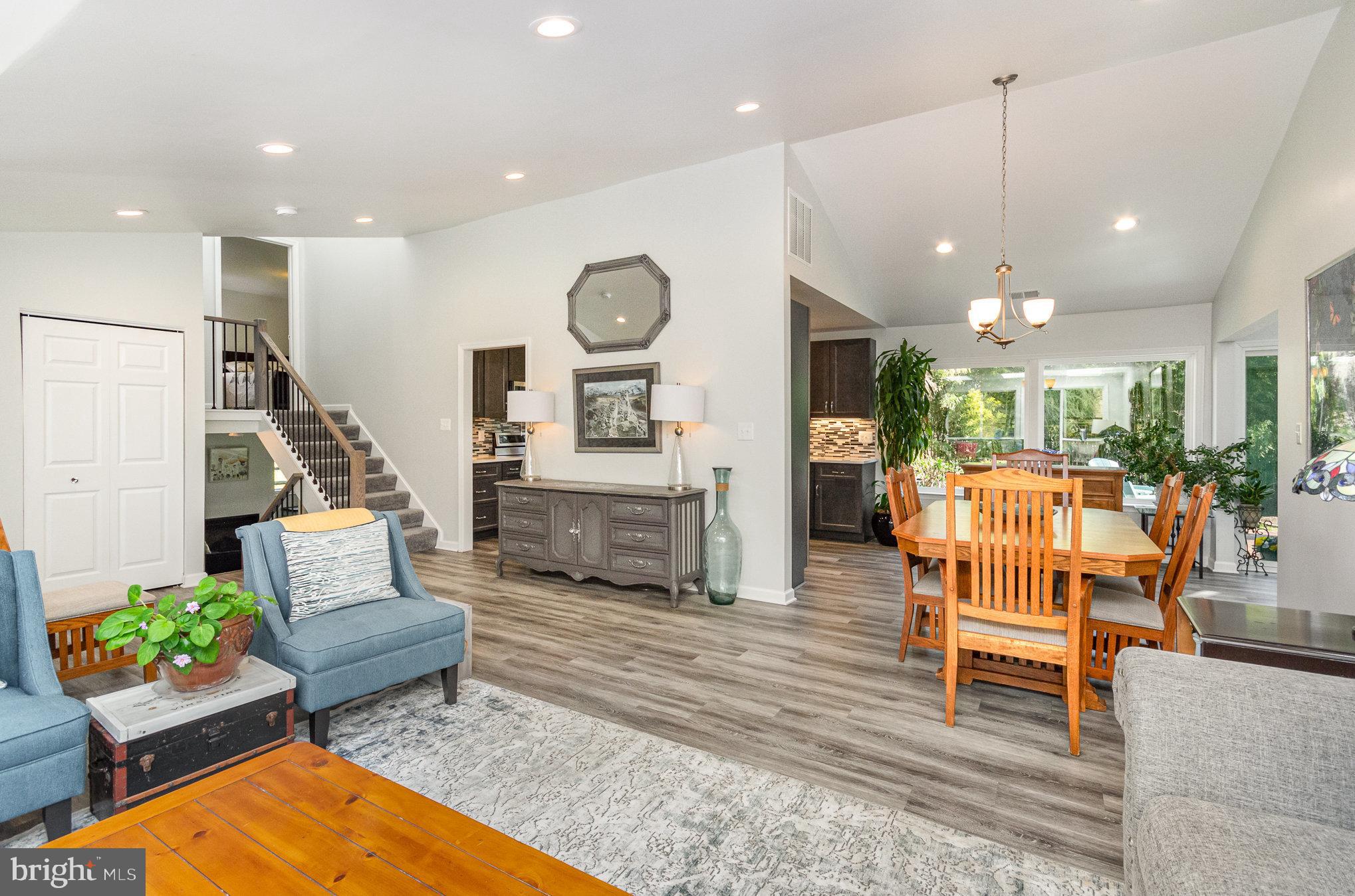 LAKEWOOD HILLS - Residential