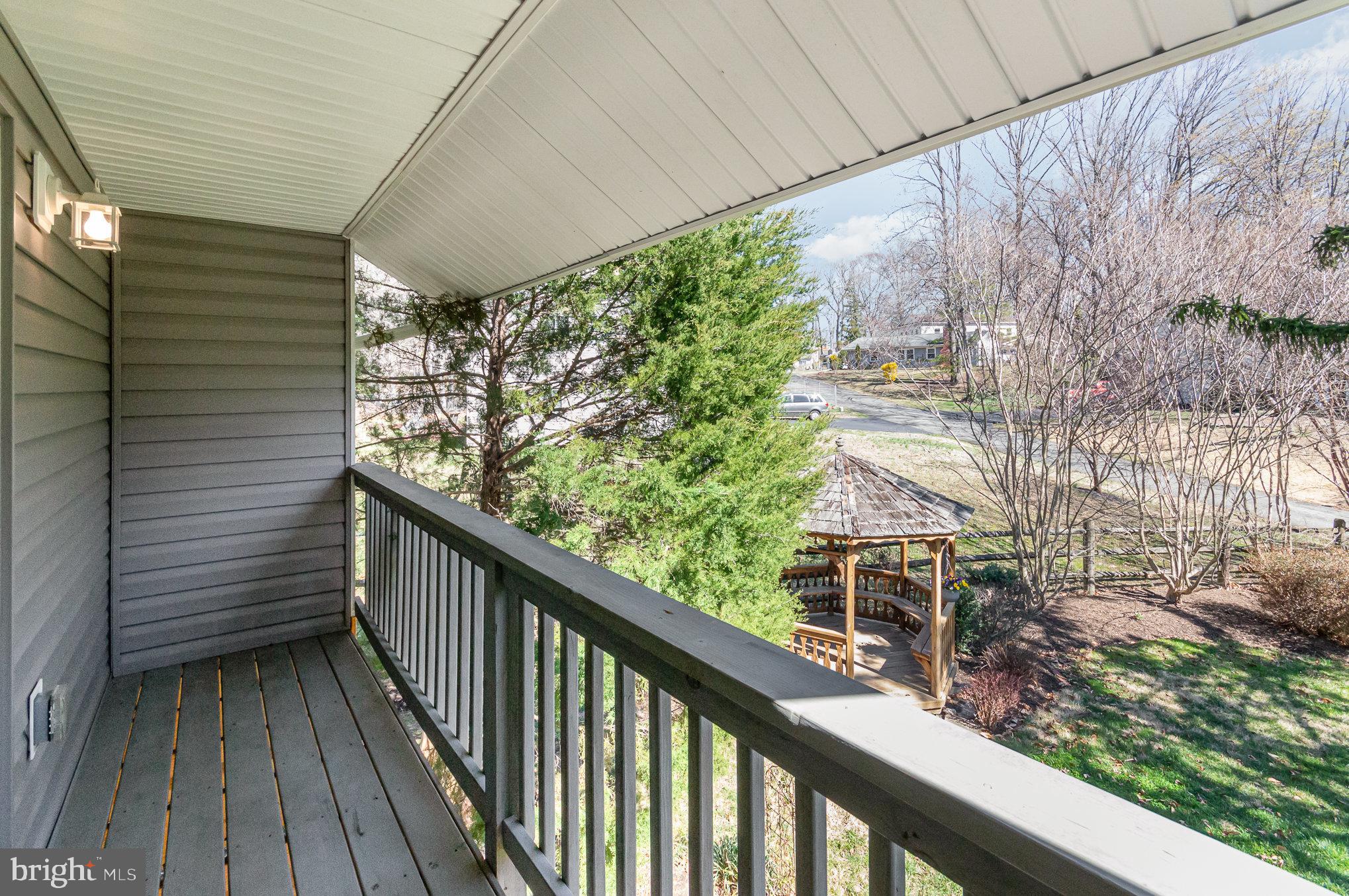 LAKEWOOD HILLS - Residential