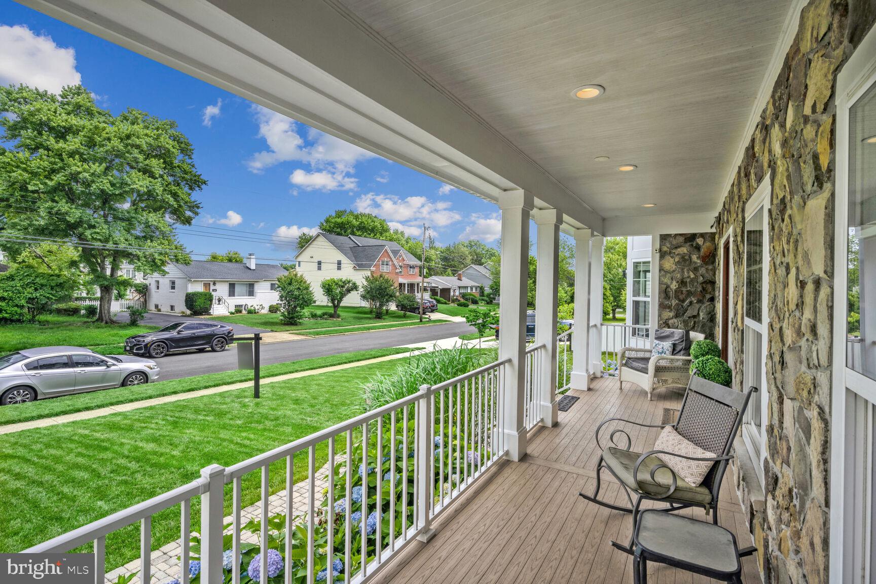 HILLSIDE MANOR - Residential