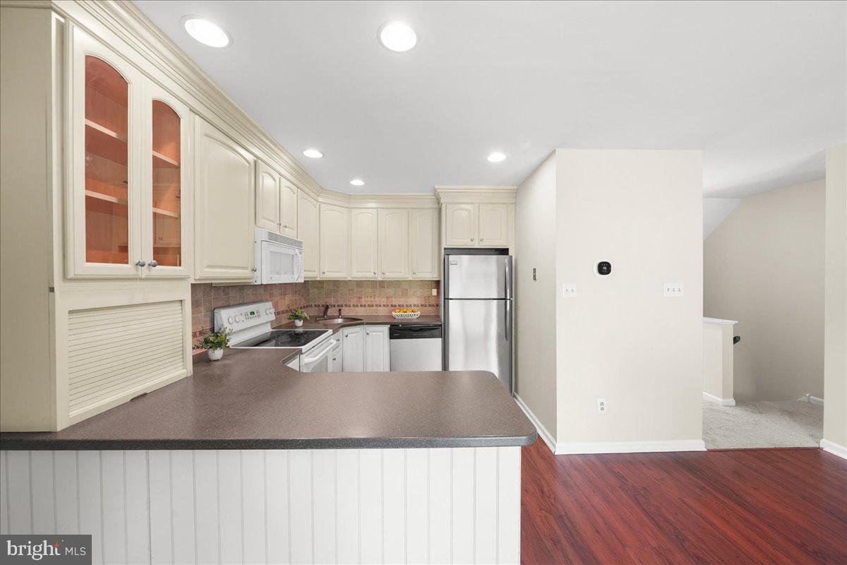 SPRINGHILL FARM - Residential