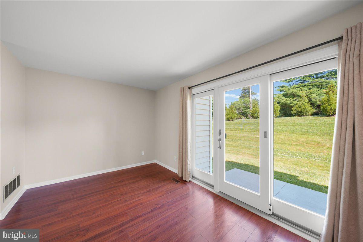 SPRINGHILL FARM - Residential