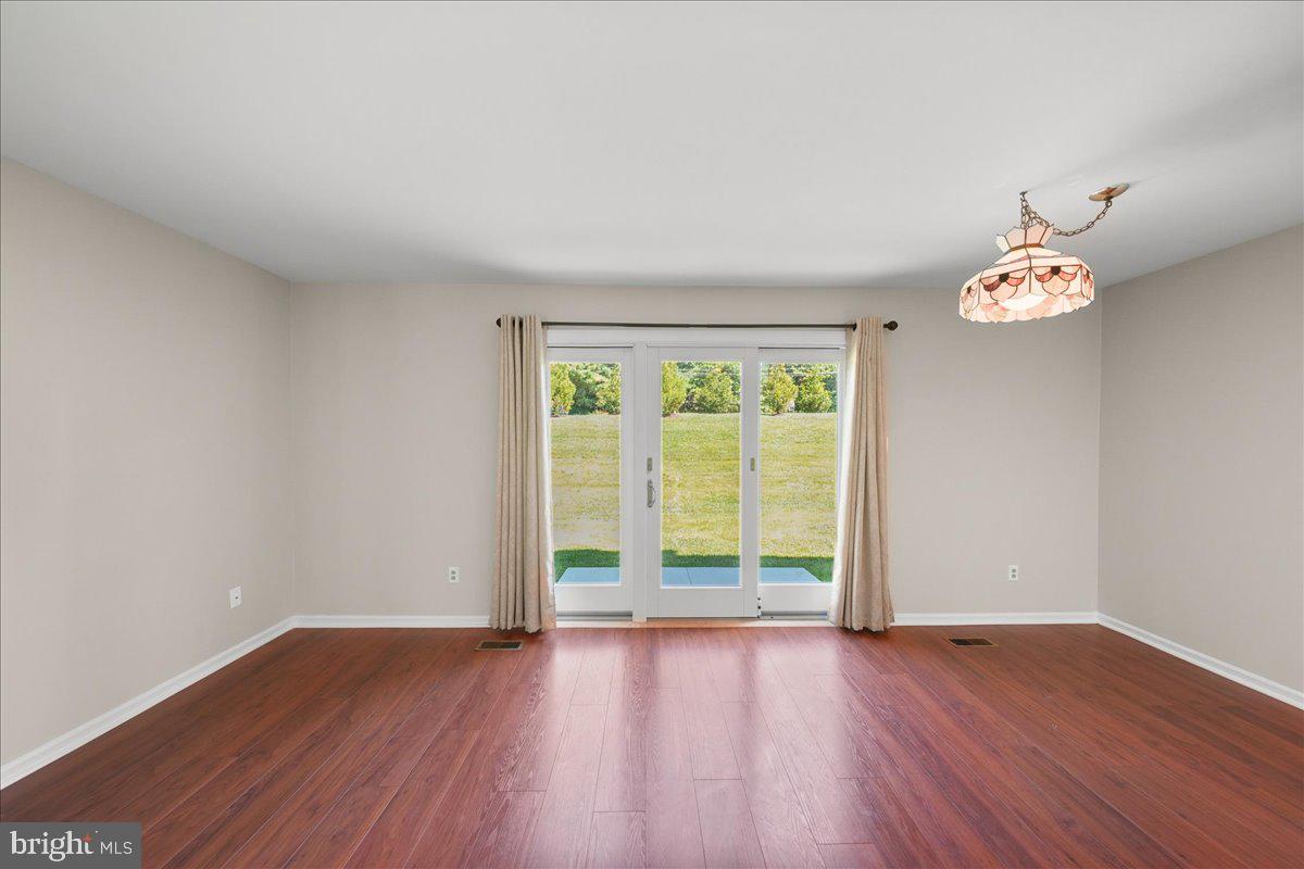 SPRINGHILL FARM - Residential