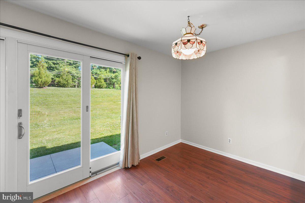 SPRINGHILL FARM - Residential