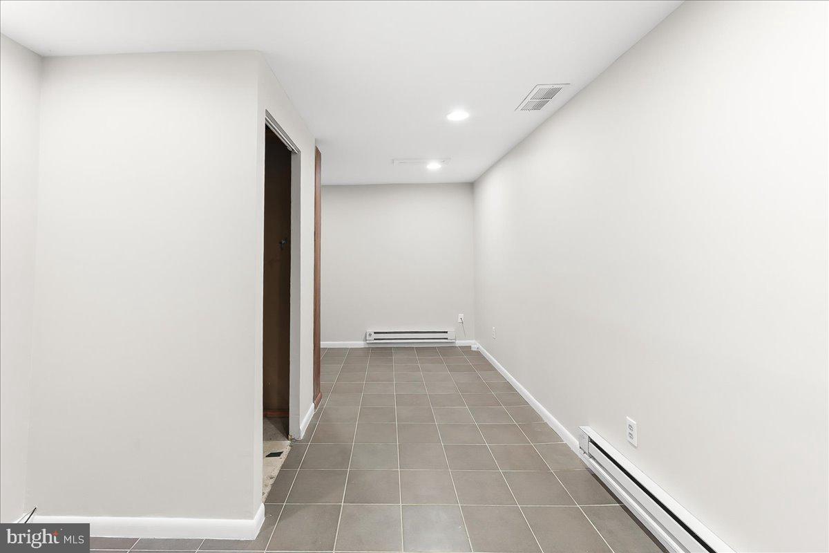 SPRINGHILL FARM - Residential