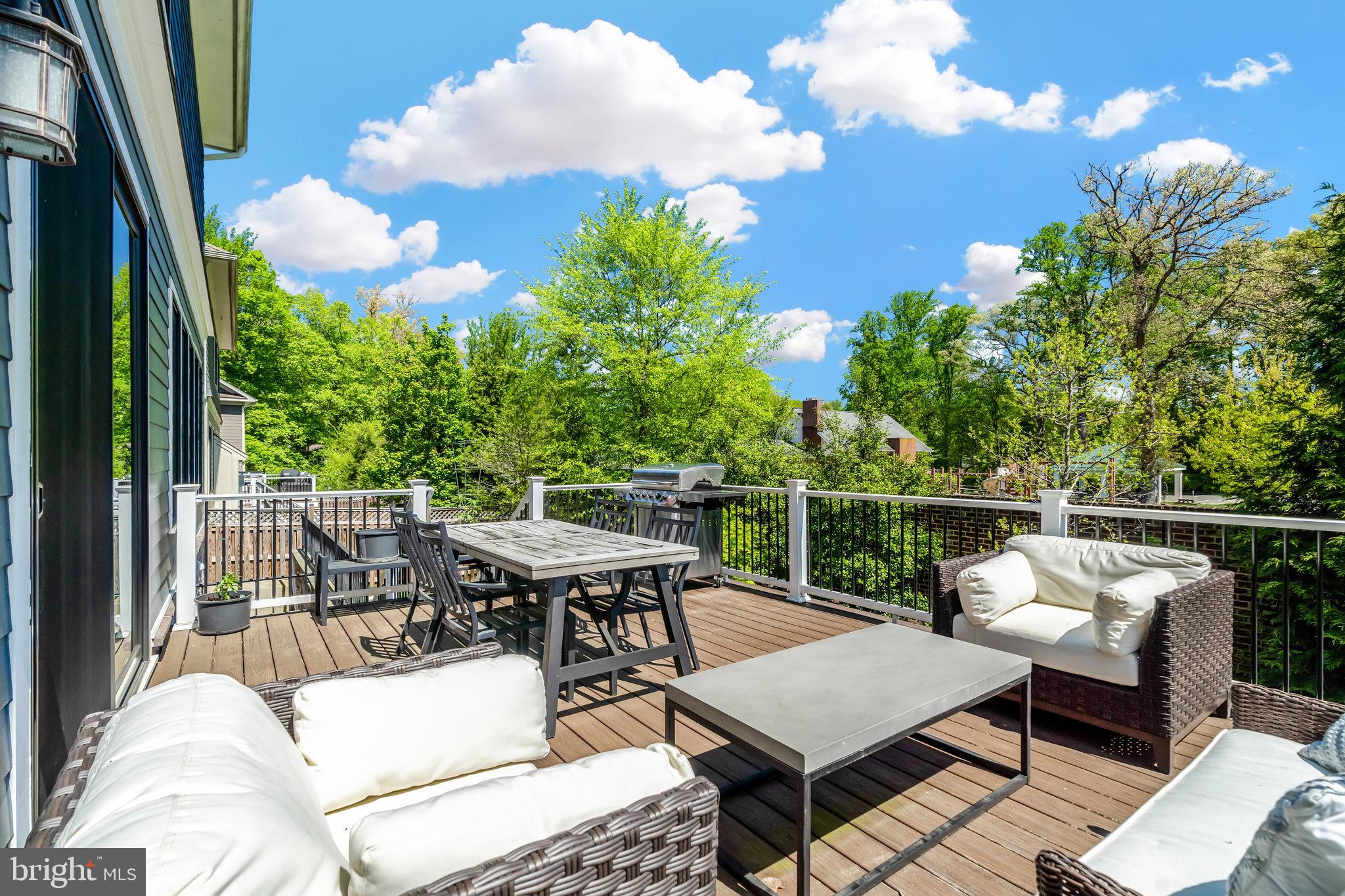 VIENNA GROVE - Residential