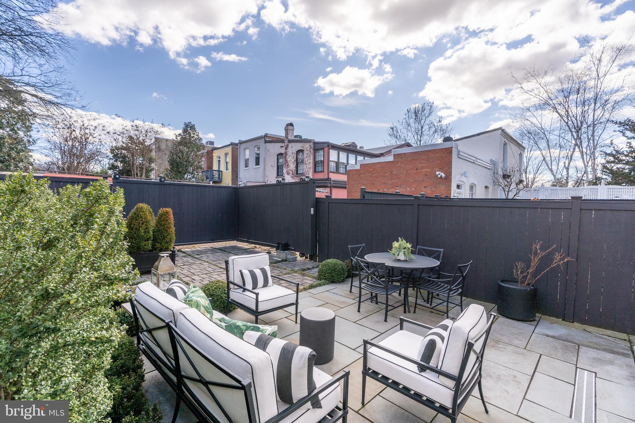 GEORGETOWN - Residential