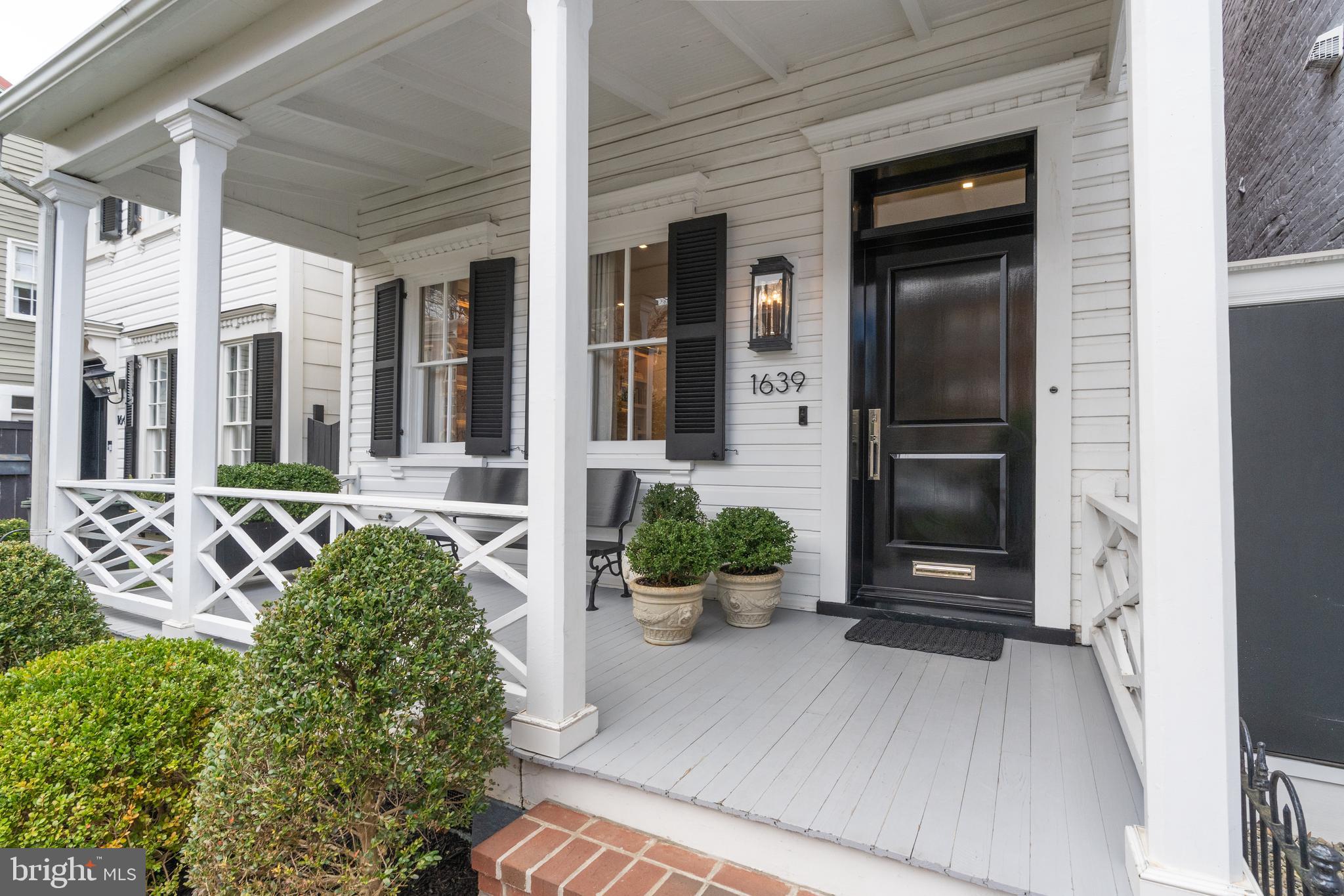 GEORGETOWN - Residential