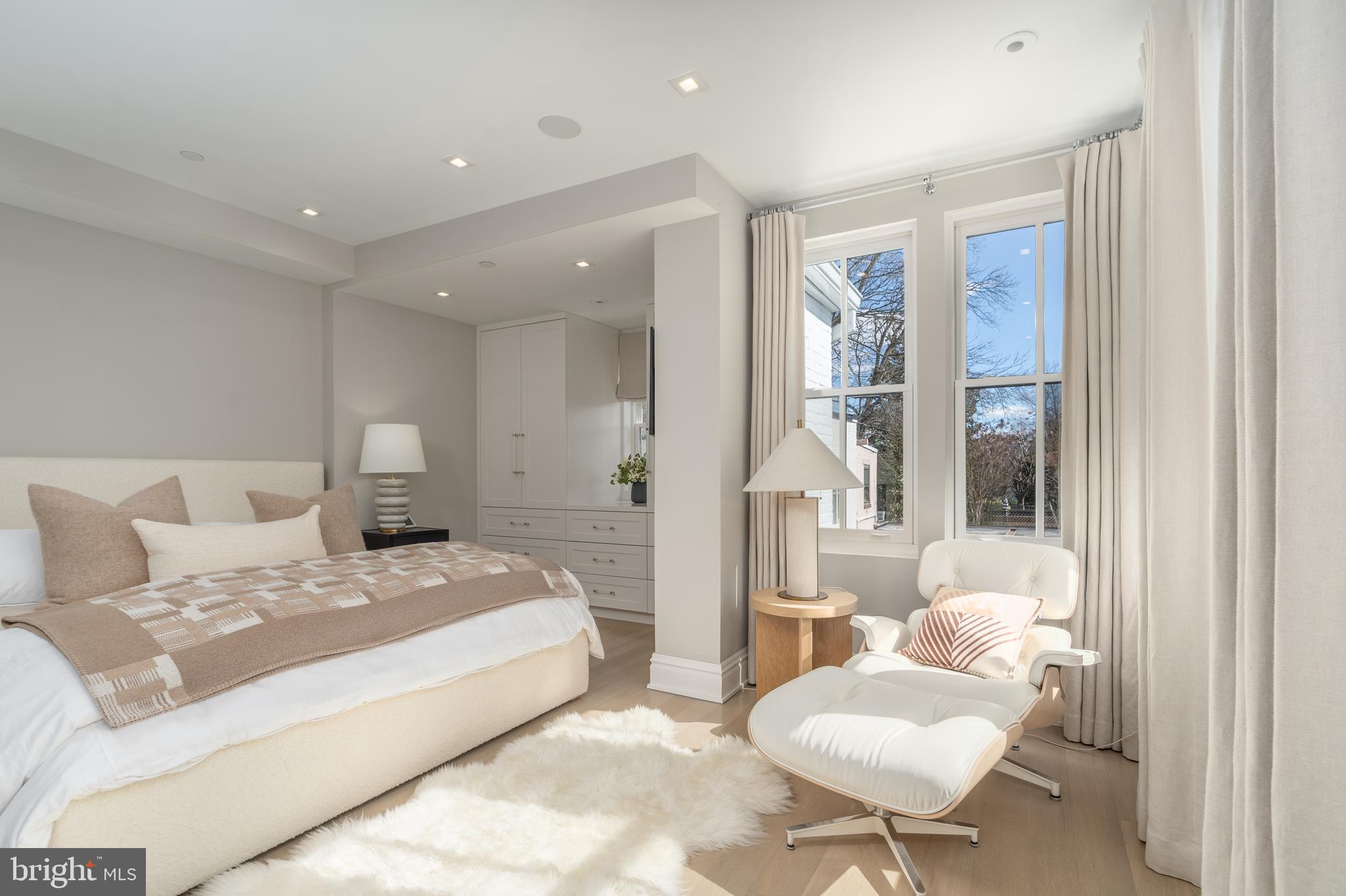 GEORGETOWN - Residential