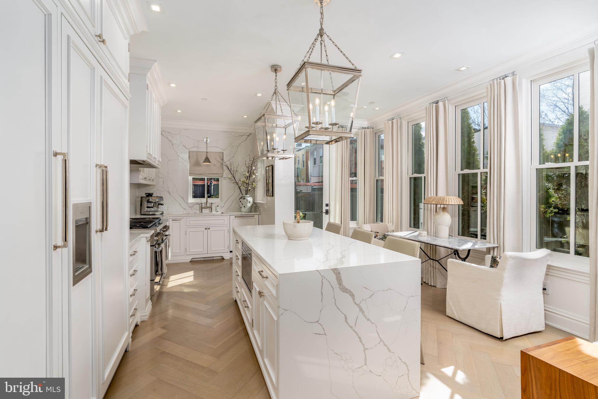 GEORGETOWN - Residential