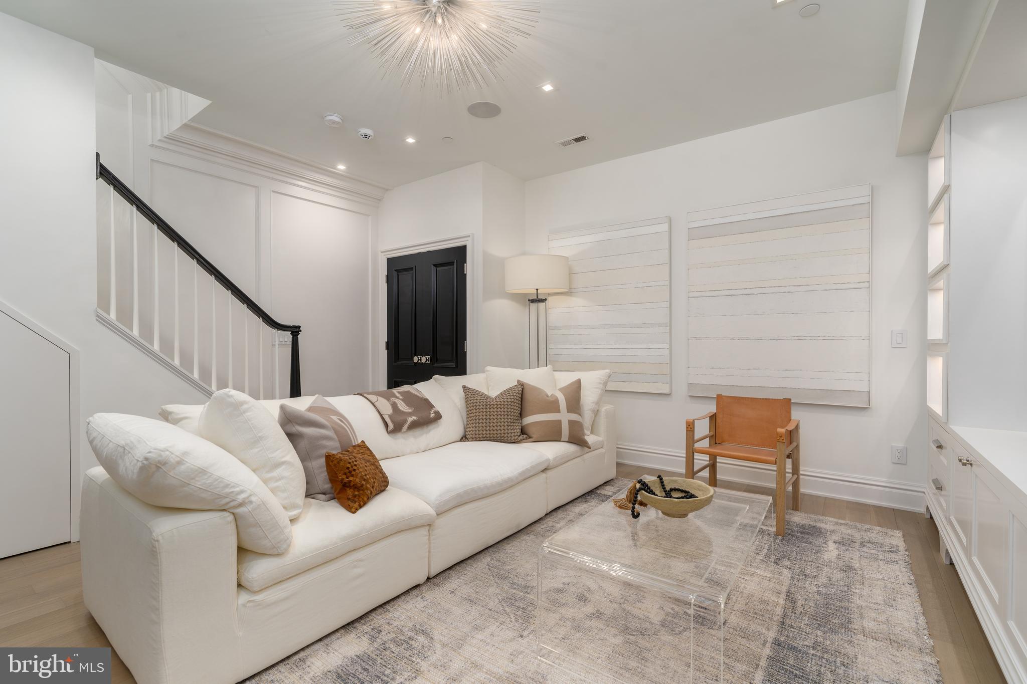 GEORGETOWN - Residential