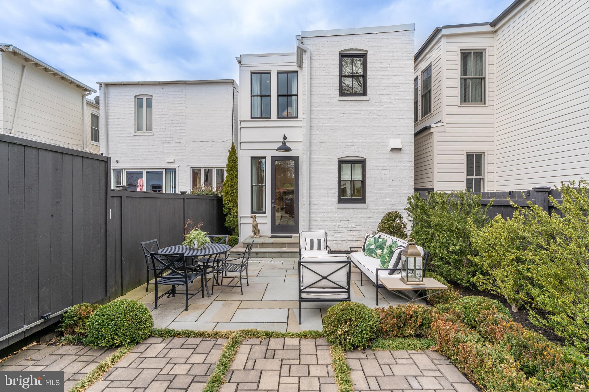 GEORGETOWN - Residential