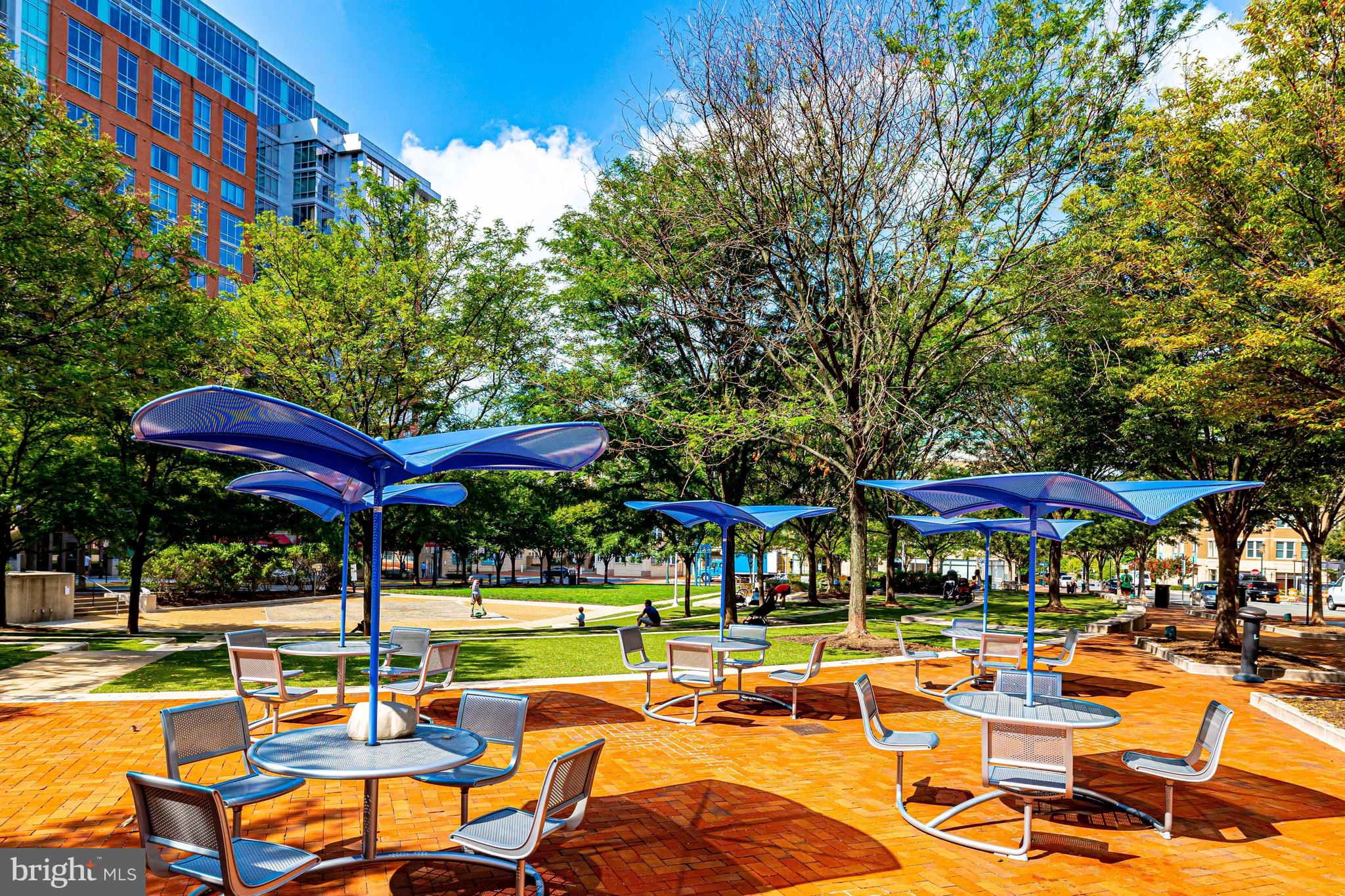 RESTON TOWN CENTER - Residential