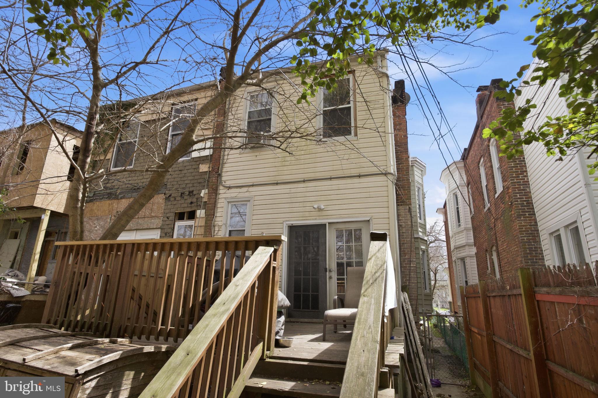 ROSEMONT - Residential