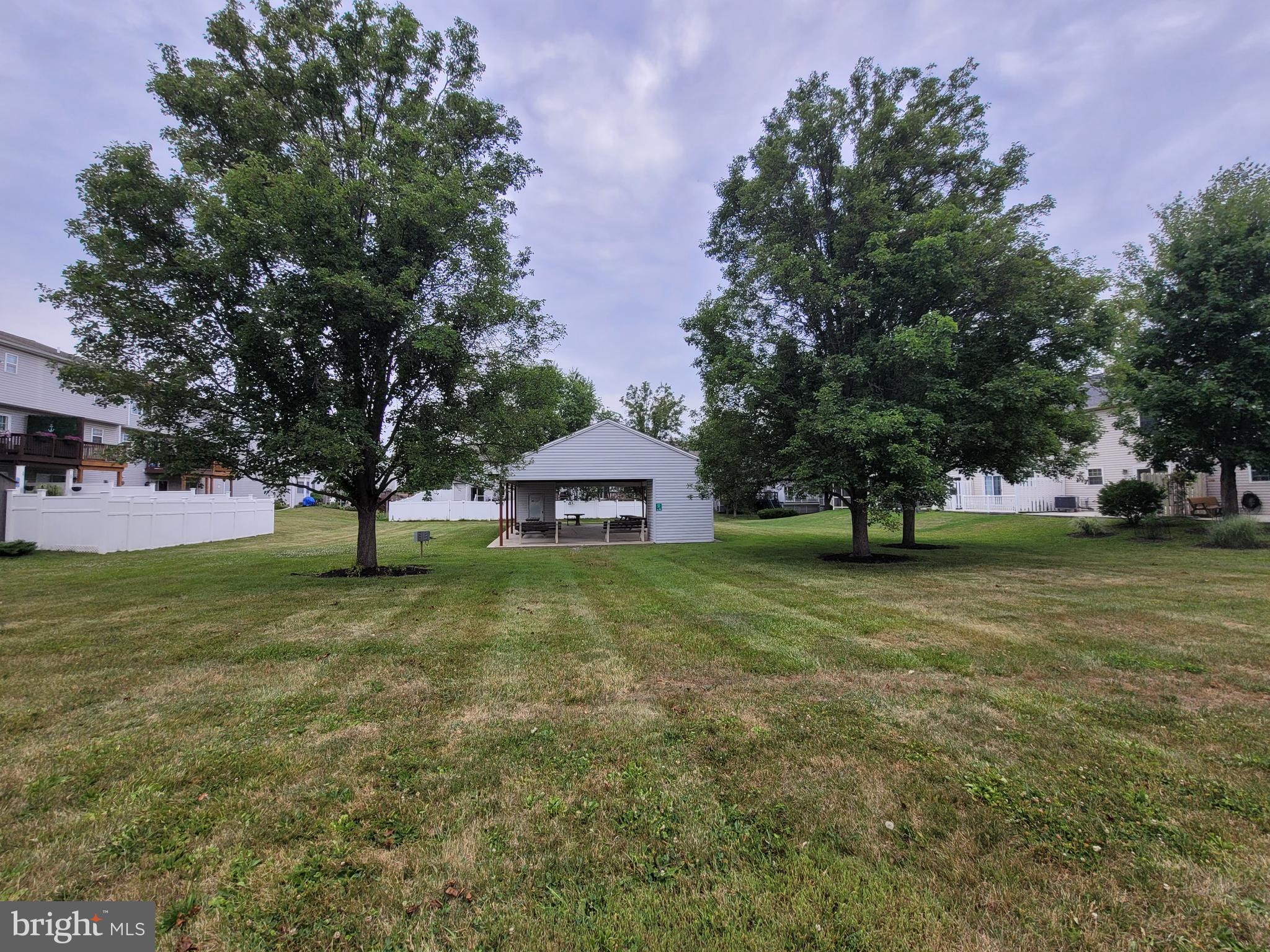 SOUTHFIELD CROSSING - Residential