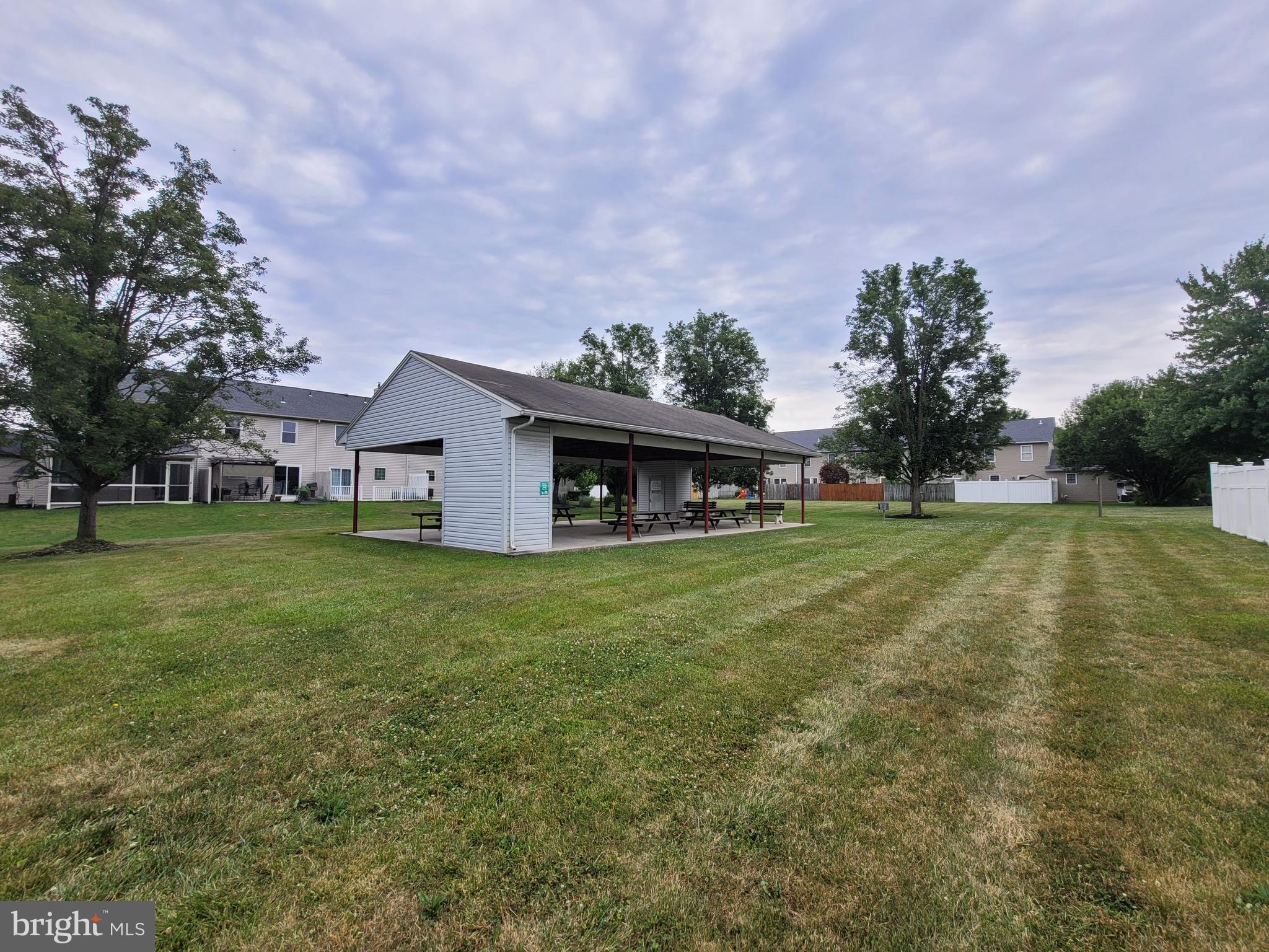SOUTHFIELD CROSSING - Residential