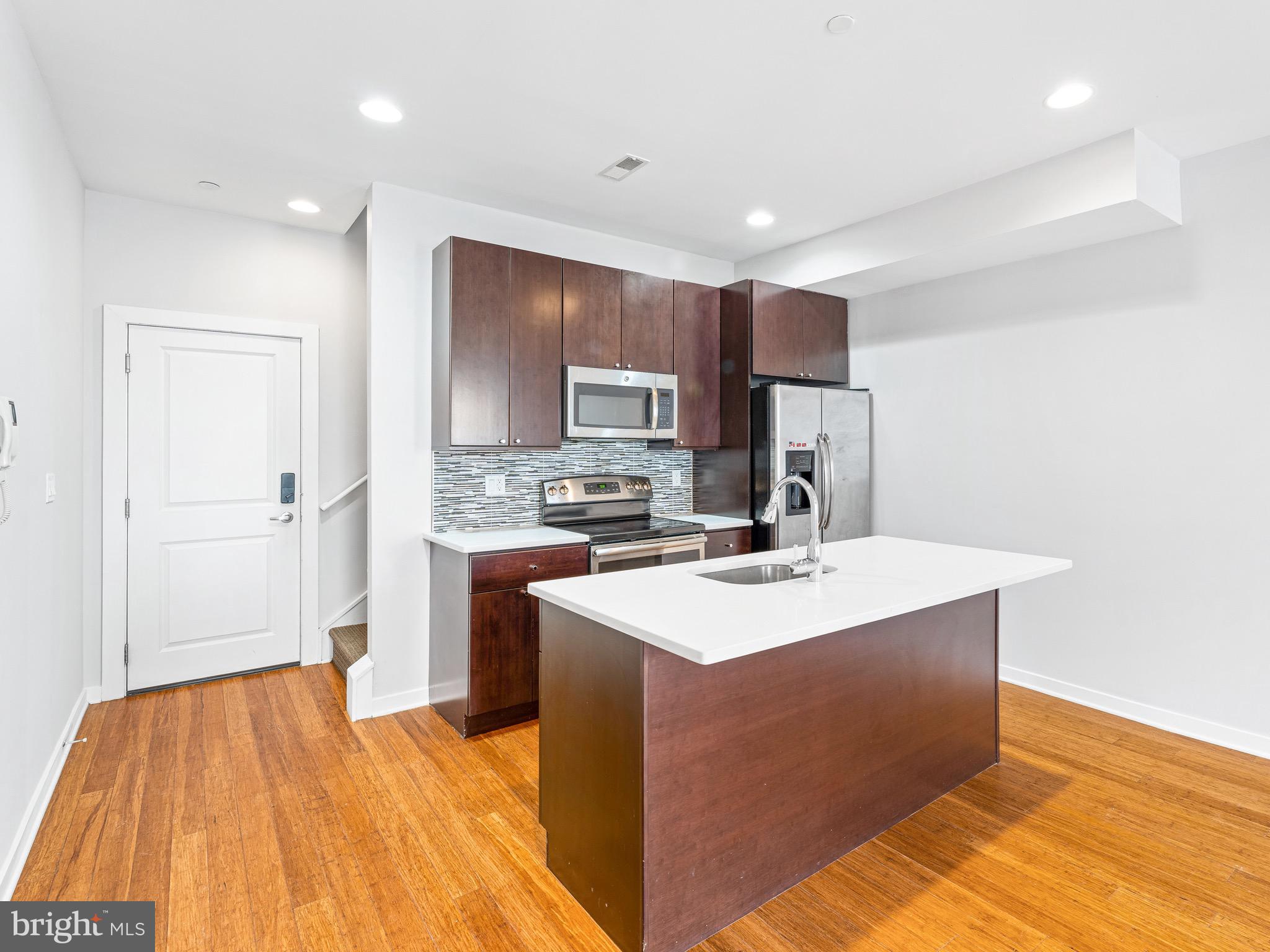 FRANCISVILLE - Residential Lease