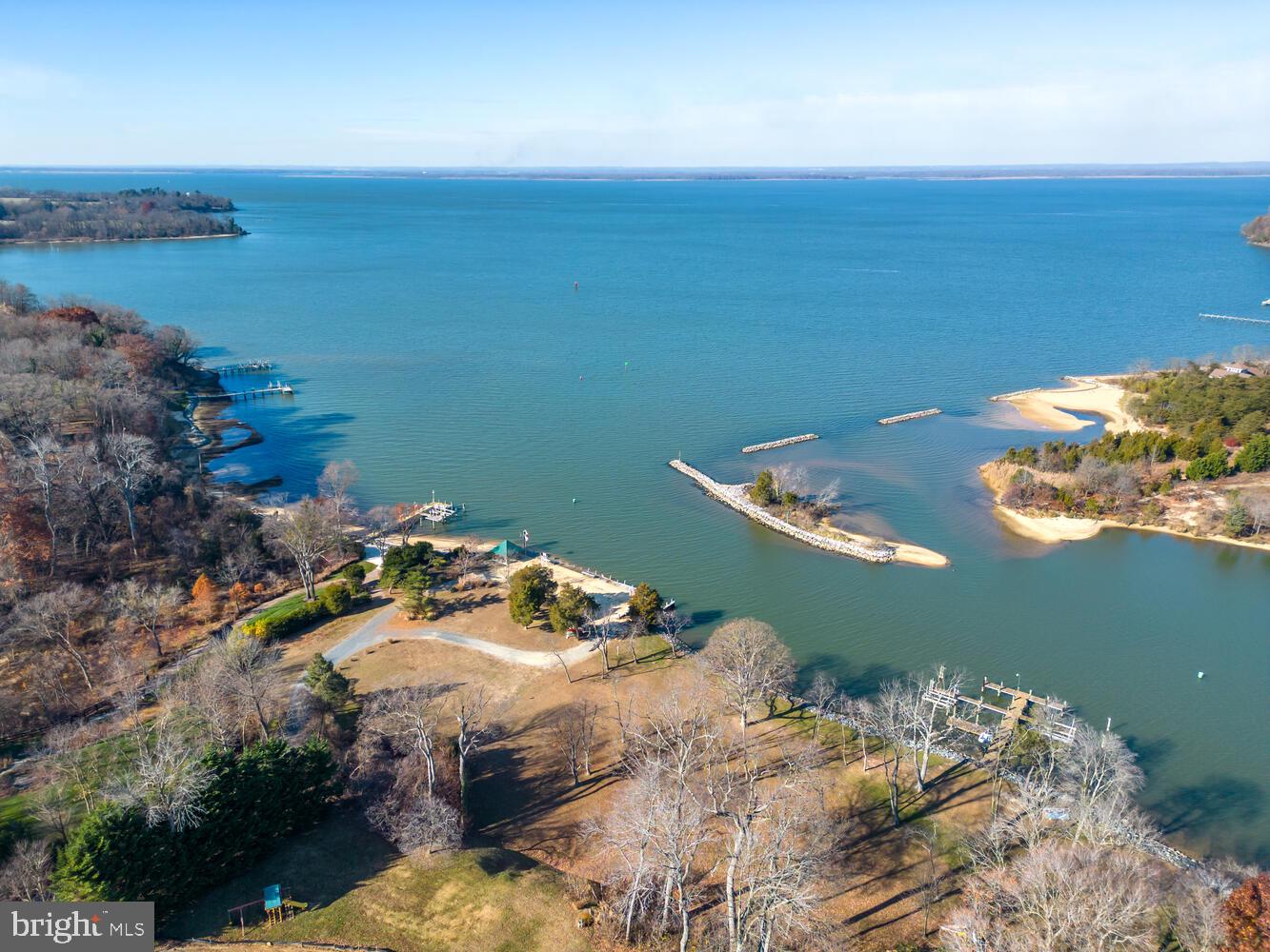 KINNAIRDS POINT - Residential