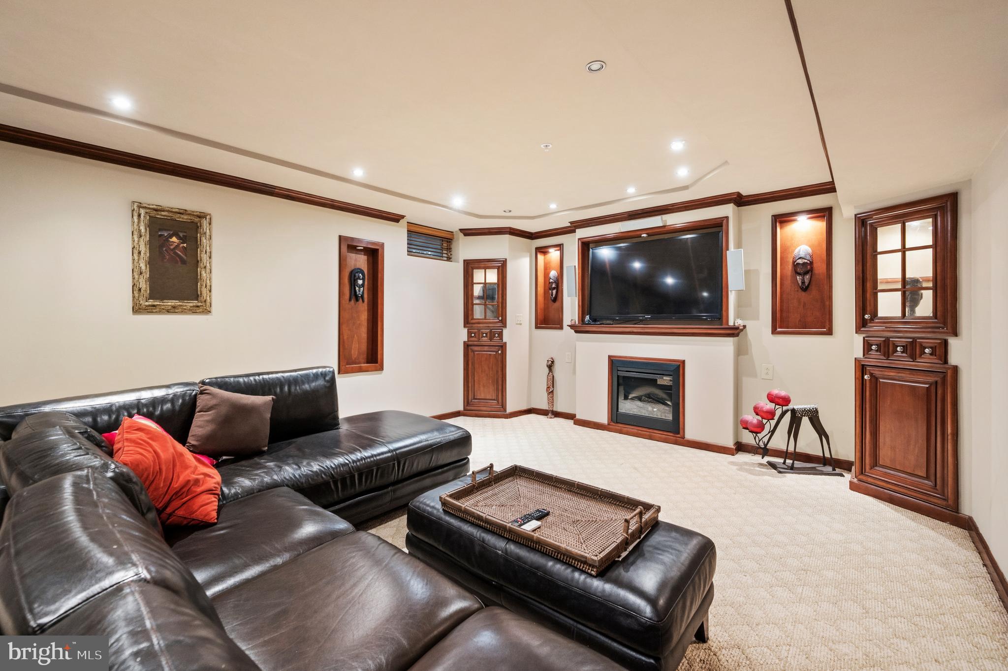 GLENN STATION - Residential